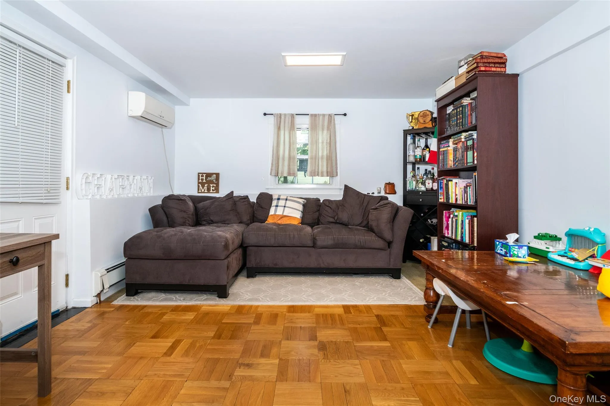 Lower Level/Ground Floor with Separate Entrance Lower Level/Ground Floor with Separate Entrance