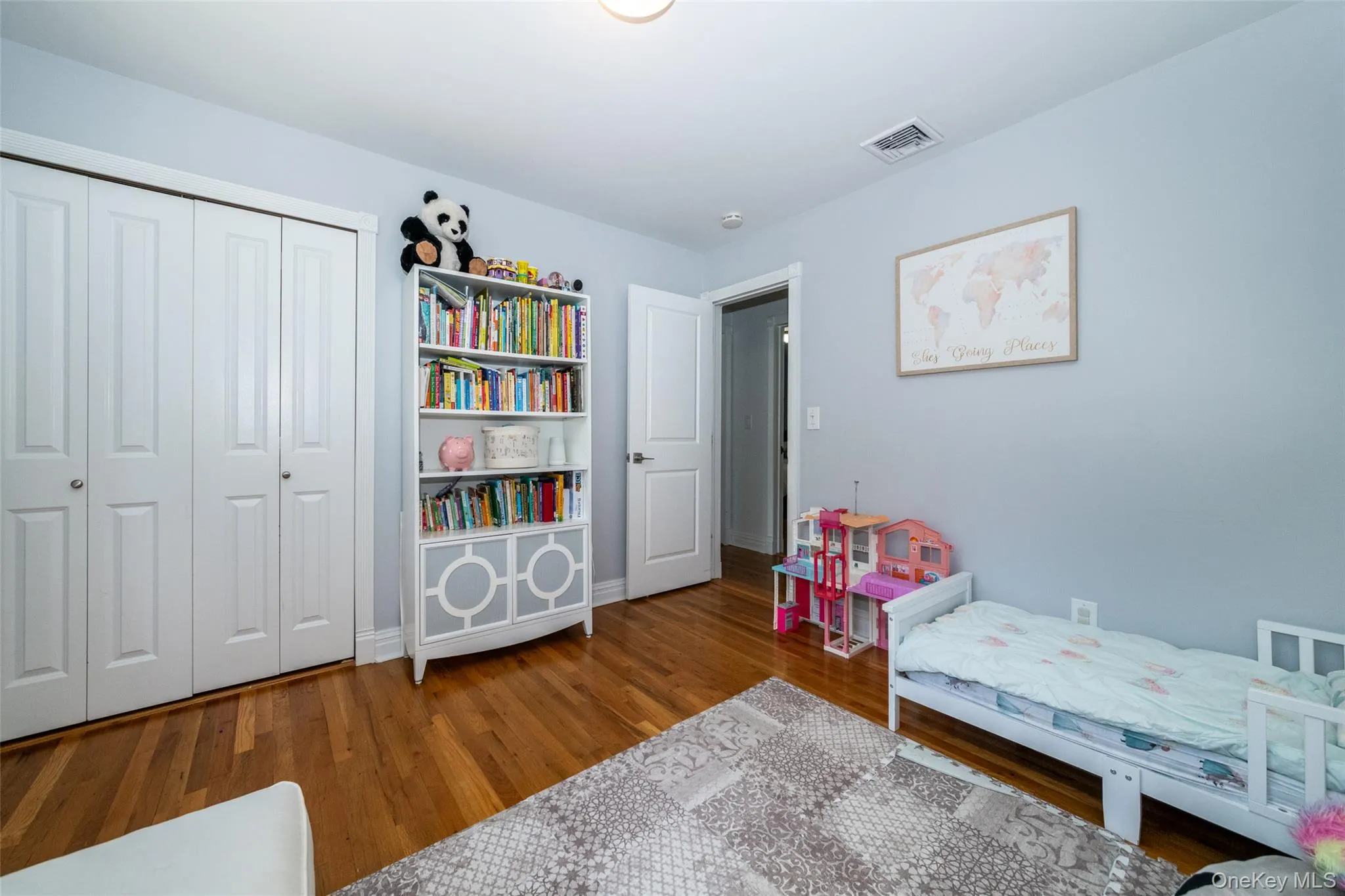2nd Bedroom 2nd Bedroom