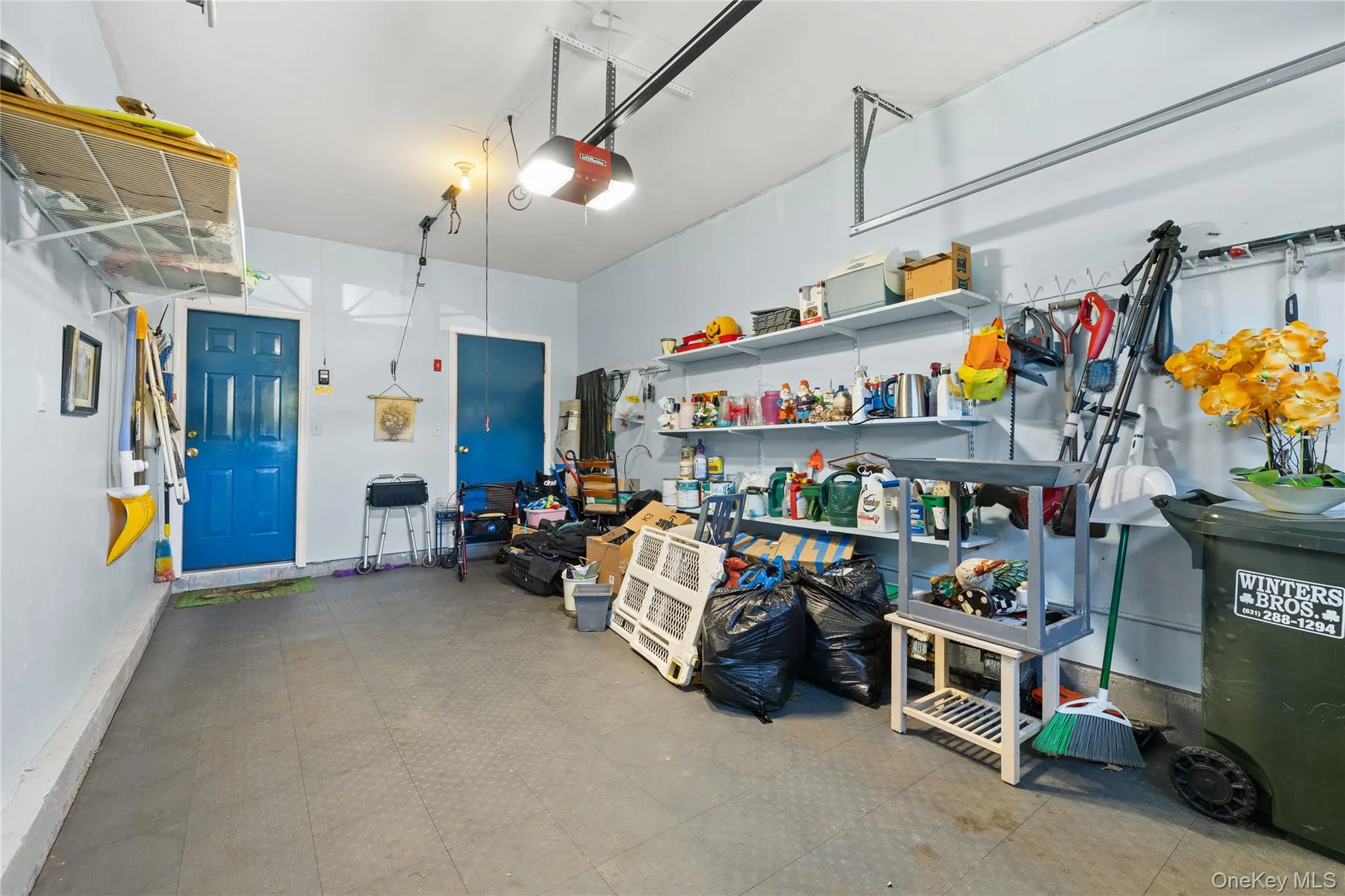 Garage Garage
