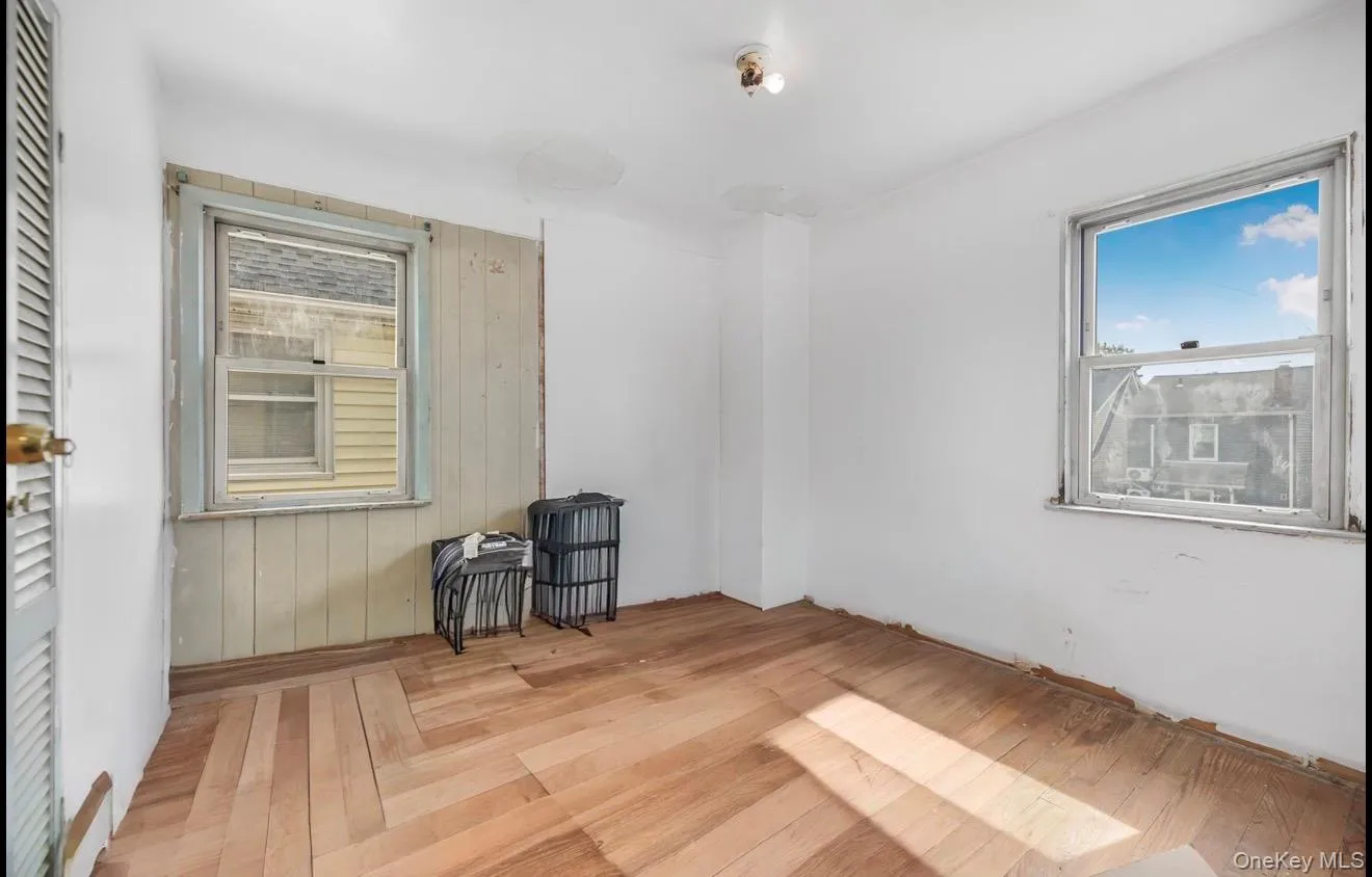 9036 209th Street, New York, NY, 3 Bedrooms Bedrooms, 7 Rooms Rooms,1 BathroomBathrooms,Residential,For Rent,209th,0,1014235 9036 209th Street, New York, NY, 3 Bedrooms Bedrooms, 7 Rooms Rooms,1 BathroomBathrooms,Residential,For Rent,209th,0,1014235