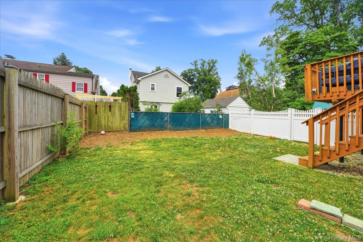 736 Pelhamdale Avenue, New Rochelle, NY, 3 Bedrooms Bedrooms, 6 Rooms Rooms,2 BathroomsBathrooms,Residential Lease,For Rent,Pelhamdale,0,1014236 736 Pelhamdale Avenue, New Rochelle, NY, 3 Bedrooms Bedrooms, 6 Rooms Rooms,2 BathroomsBathrooms,Residential Lease,For Rent,Pelhamdale,0,1014236