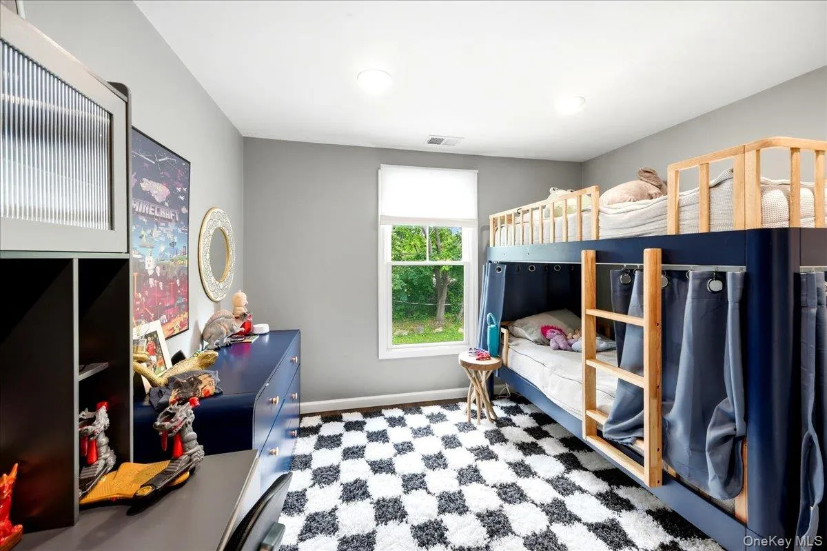 736 Pelhamdale Avenue, New Rochelle, NY, 3 Bedrooms Bedrooms, 6 Rooms Rooms,2 BathroomsBathrooms,Residential Lease,For Rent,Pelhamdale,0,1014236 736 Pelhamdale Avenue, New Rochelle, NY, 3 Bedrooms Bedrooms, 6 Rooms Rooms,2 BathroomsBathrooms,Residential Lease,For Rent,Pelhamdale,0,1014236