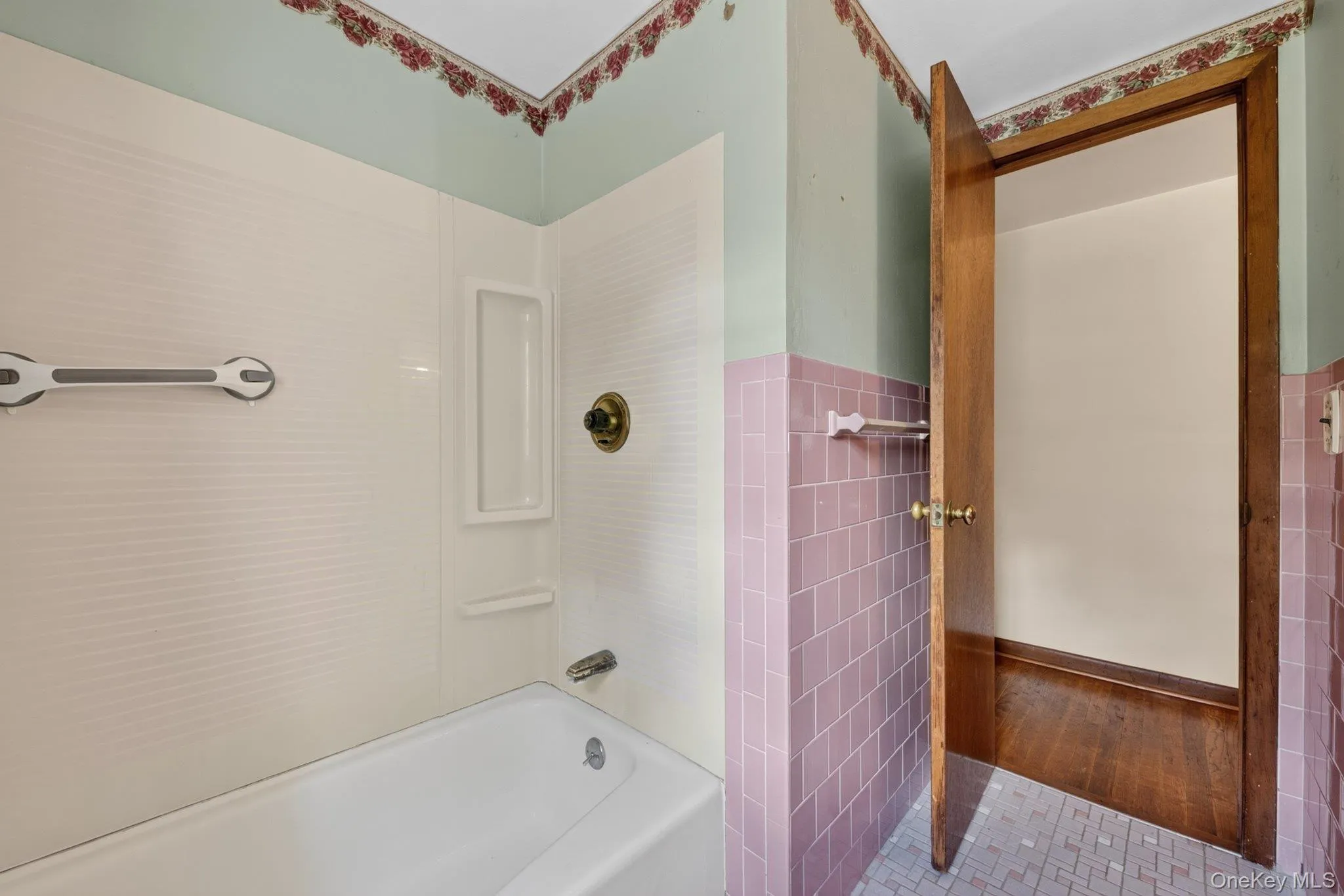 20 Hudson Drive, New Windsor, NY, 3 Bedrooms Bedrooms, 11 Rooms Rooms,1 BathroomBathrooms,Residential,For Rent,Hudson,0,1014237 20 Hudson Drive, New Windsor, NY, 3 Bedrooms Bedrooms, 11 Rooms Rooms,1 BathroomBathrooms,Residential,For Rent,Hudson,0,1014237