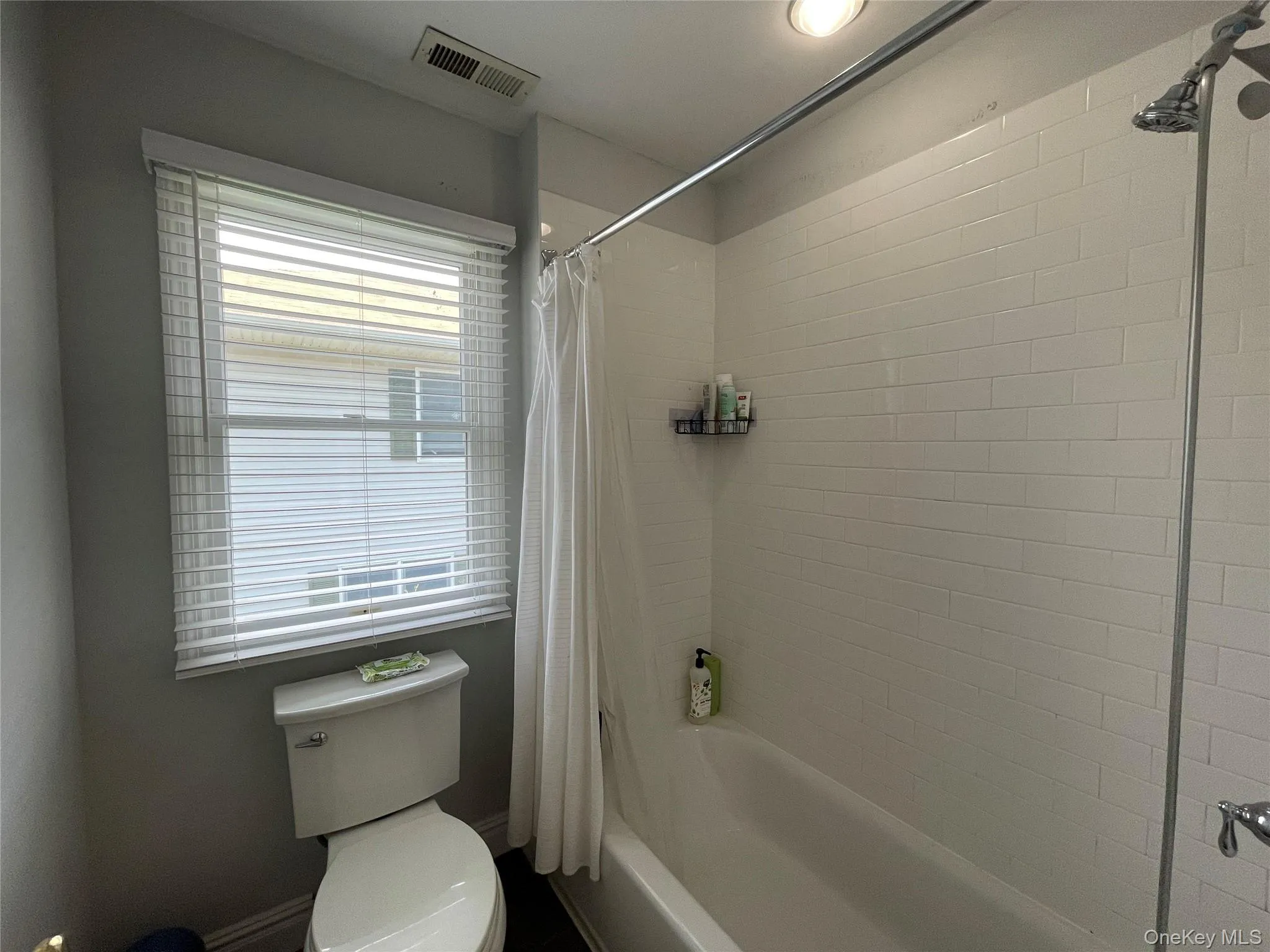 46 Maple Avenue, Rye City, NY, 2 Bedrooms Bedrooms, 4 Rooms Rooms,1 BathroomBathrooms,Residential Lease,For Rent,Maple,0,1014239 46 Maple Avenue, Rye City, NY, 2 Bedrooms Bedrooms, 4 Rooms Rooms,1 BathroomBathrooms,Residential Lease,For Rent,Maple,0,1014239