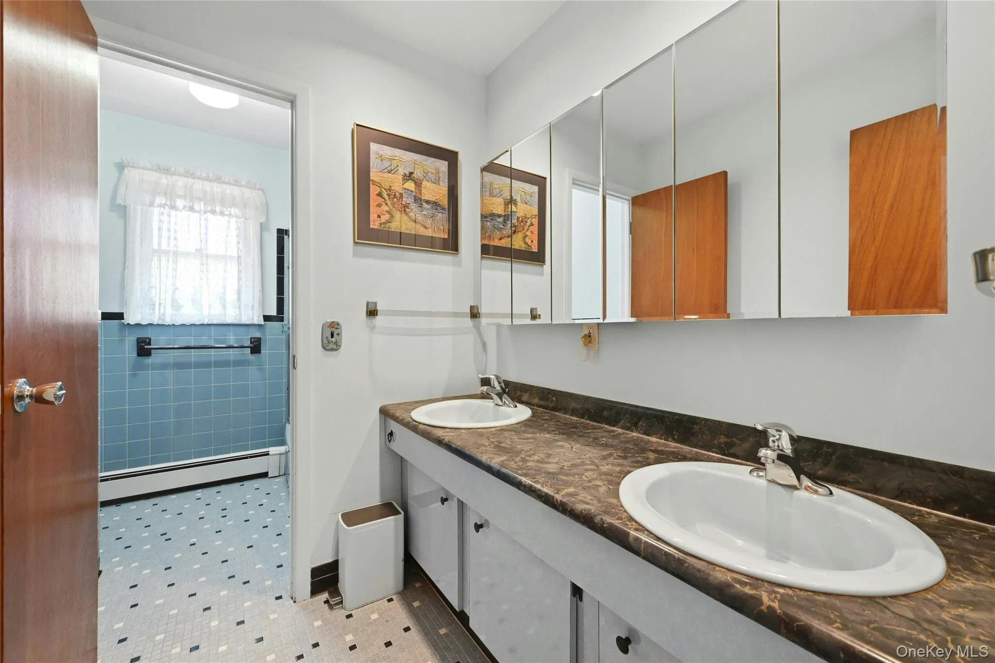Hall Bath Hall Bath