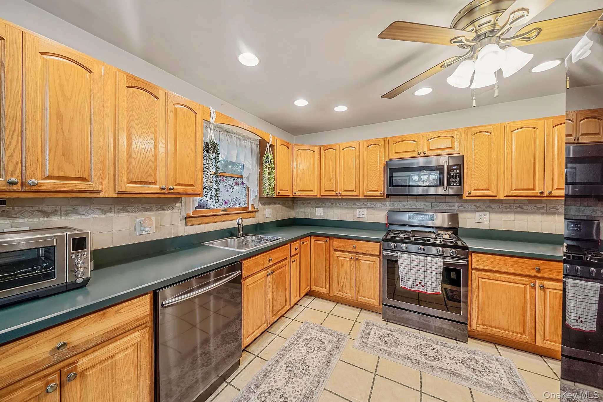 6 Smith Court, Brookhaven, NY, 4 Bedrooms Bedrooms, 9 Rooms Rooms,2 BathroomsBathrooms,Residential,For Rent,Smith,0,KEY1014243 6 Smith Court, Brookhaven, NY, 4 Bedrooms Bedrooms, 9 Rooms Rooms,2 BathroomsBathrooms,Residential,For Rent,Smith,0,KEY1014243