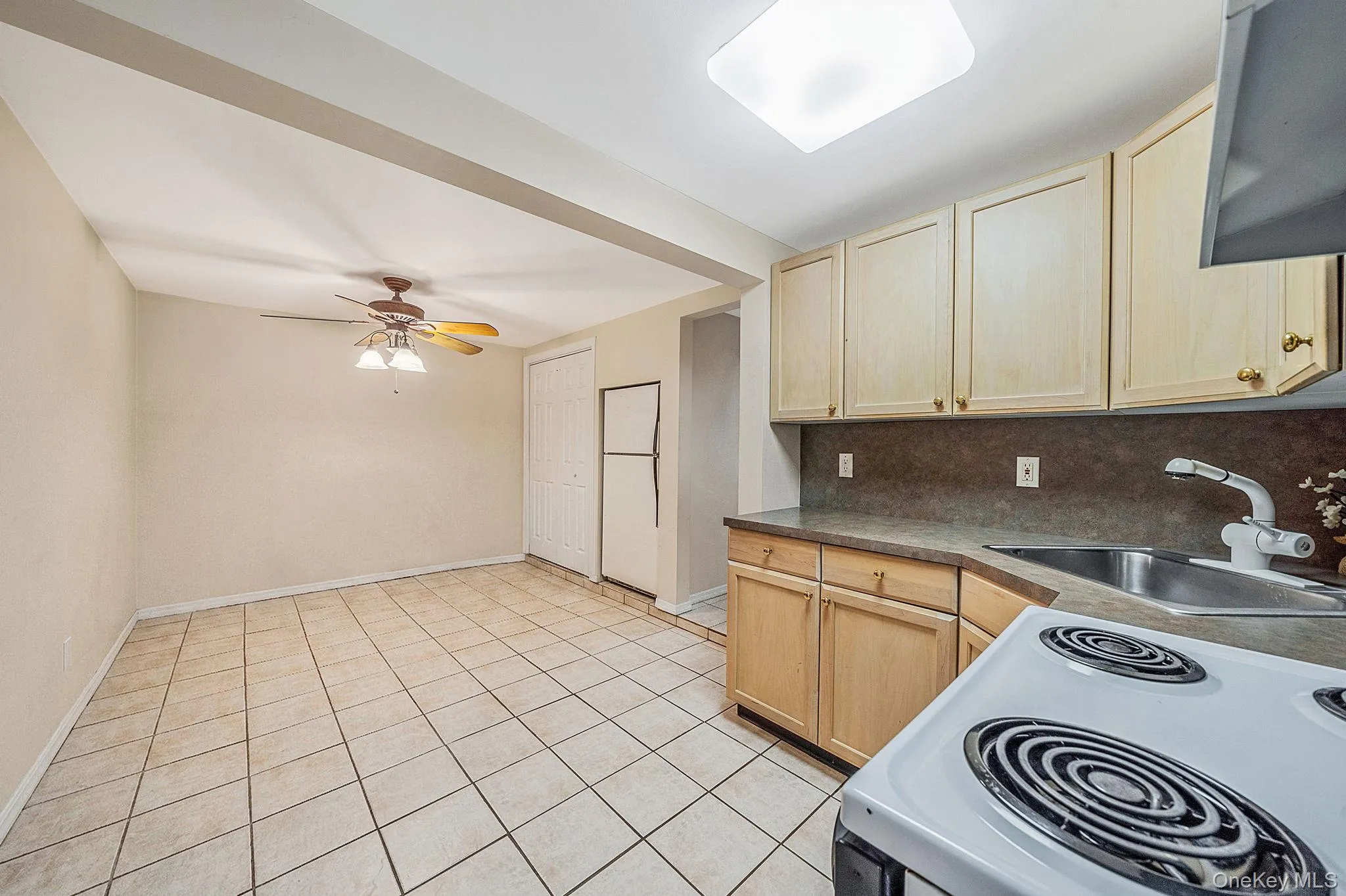 6 Smith Court, Brookhaven, NY, 4 Bedrooms Bedrooms, 9 Rooms Rooms,2 BathroomsBathrooms,Residential,For Rent,Smith,0,KEY1014243 6 Smith Court, Brookhaven, NY, 4 Bedrooms Bedrooms, 9 Rooms Rooms,2 BathroomsBathrooms,Residential,For Rent,Smith,0,KEY1014243