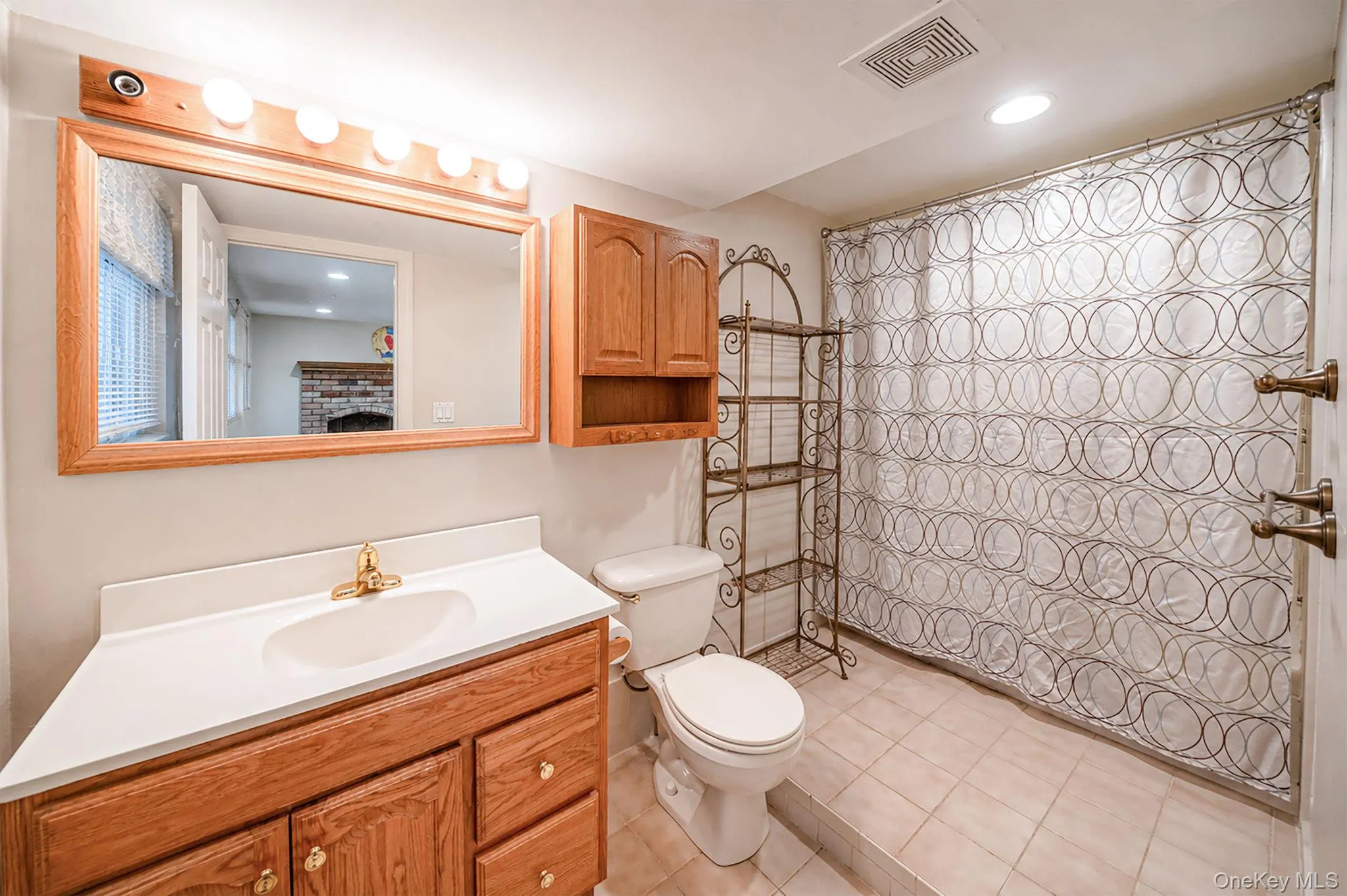 6 Smith Court, Brookhaven, NY, 4 Bedrooms Bedrooms, 9 Rooms Rooms,2 BathroomsBathrooms,Residential,For Rent,Smith,0,KEY1014243 6 Smith Court, Brookhaven, NY, 4 Bedrooms Bedrooms, 9 Rooms Rooms,2 BathroomsBathrooms,Residential,For Rent,Smith,0,KEY1014243