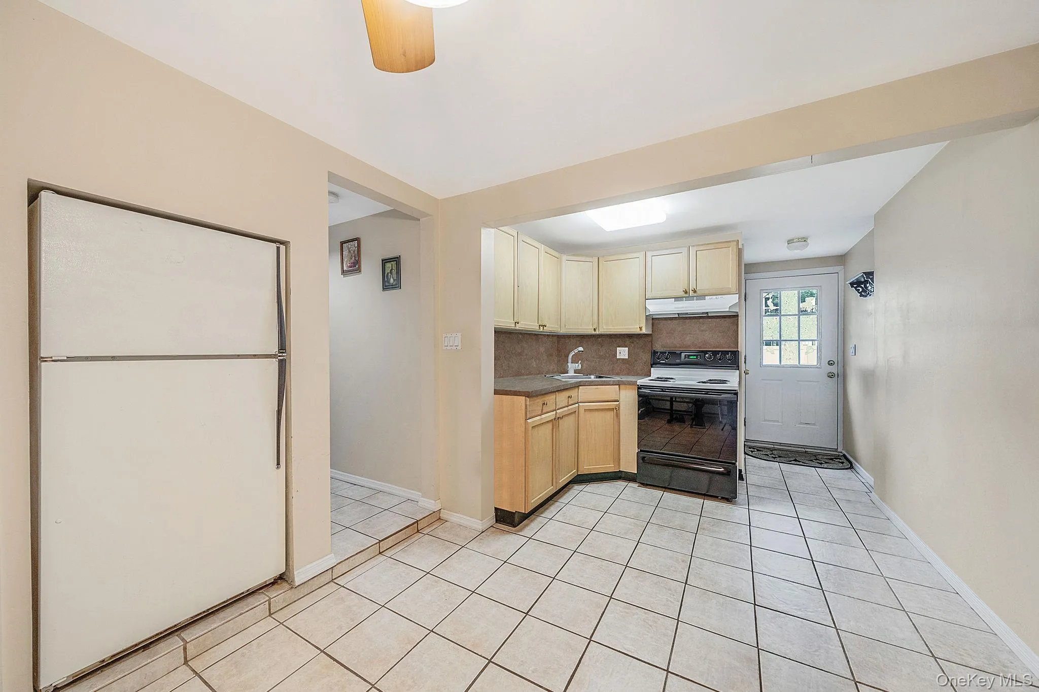 6 Smith Court, Brookhaven, NY, 4 Bedrooms Bedrooms, 9 Rooms Rooms,2 BathroomsBathrooms,Residential,For Rent,Smith,0,KEY1014243 6 Smith Court, Brookhaven, NY, 4 Bedrooms Bedrooms, 9 Rooms Rooms,2 BathroomsBathrooms,Residential,For Rent,Smith,0,KEY1014243
