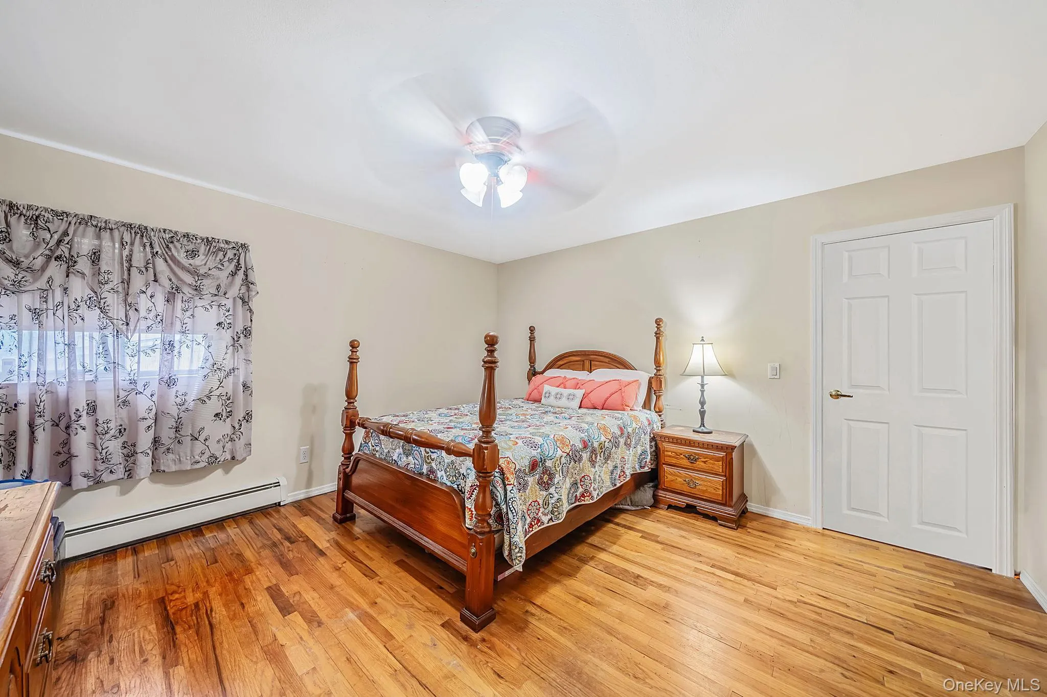 6 Smith Court, Brookhaven, NY, 4 Bedrooms Bedrooms, 9 Rooms Rooms,2 BathroomsBathrooms,Residential,For Rent,Smith,0,KEY1014243 6 Smith Court, Brookhaven, NY, 4 Bedrooms Bedrooms, 9 Rooms Rooms,2 BathroomsBathrooms,Residential,For Rent,Smith,0,KEY1014243