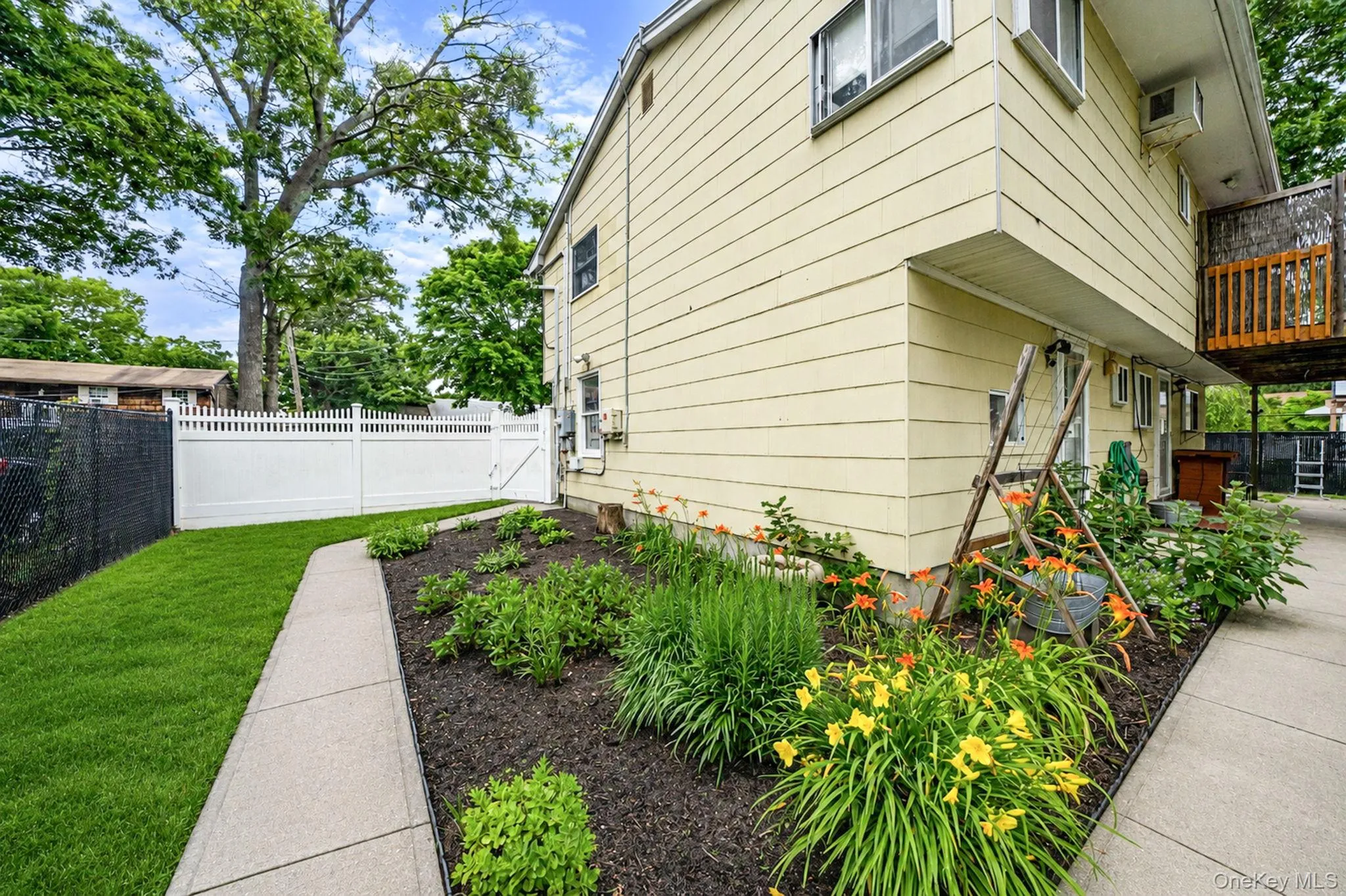 6 Smith Court, Brookhaven, NY, 4 Bedrooms Bedrooms, 9 Rooms Rooms,2 BathroomsBathrooms,Residential,For Rent,Smith,0,KEY1014243 6 Smith Court, Brookhaven, NY, 4 Bedrooms Bedrooms, 9 Rooms Rooms,2 BathroomsBathrooms,Residential,For Rent,Smith,0,KEY1014243