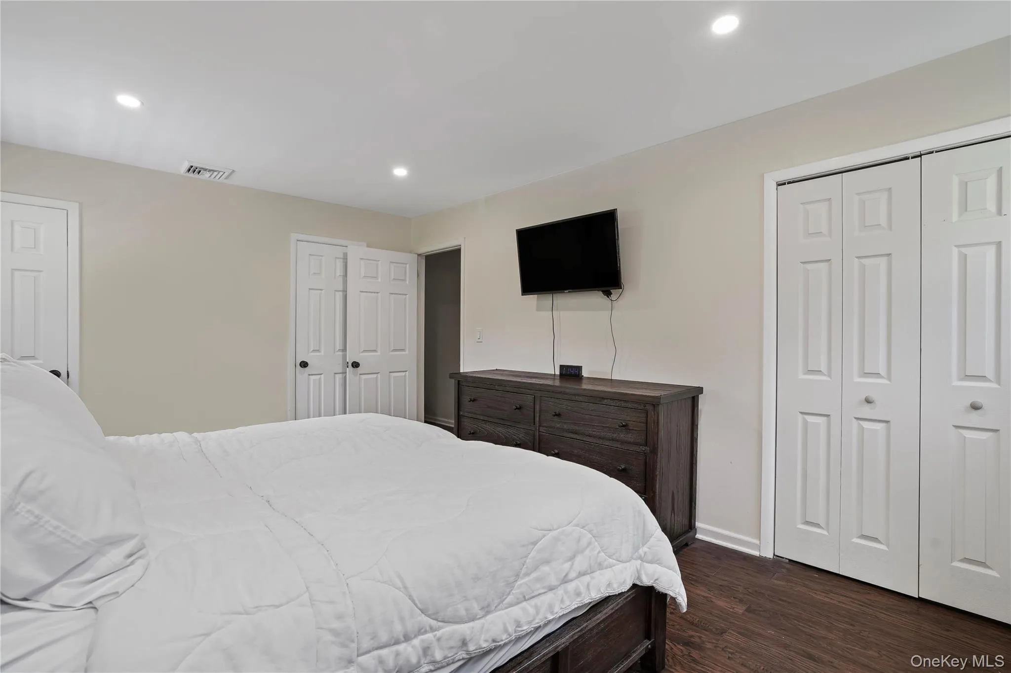11 Kenneth Drive, Putnam Valley, NY, 4 Bedrooms Bedrooms, 9 Rooms Rooms,2 BathroomsBathrooms,Residential,For Rent,Kenneth,0,1014246 11 Kenneth Drive, Putnam Valley, NY, 4 Bedrooms Bedrooms, 9 Rooms Rooms,2 BathroomsBathrooms,Residential,For Rent,Kenneth,0,1014246