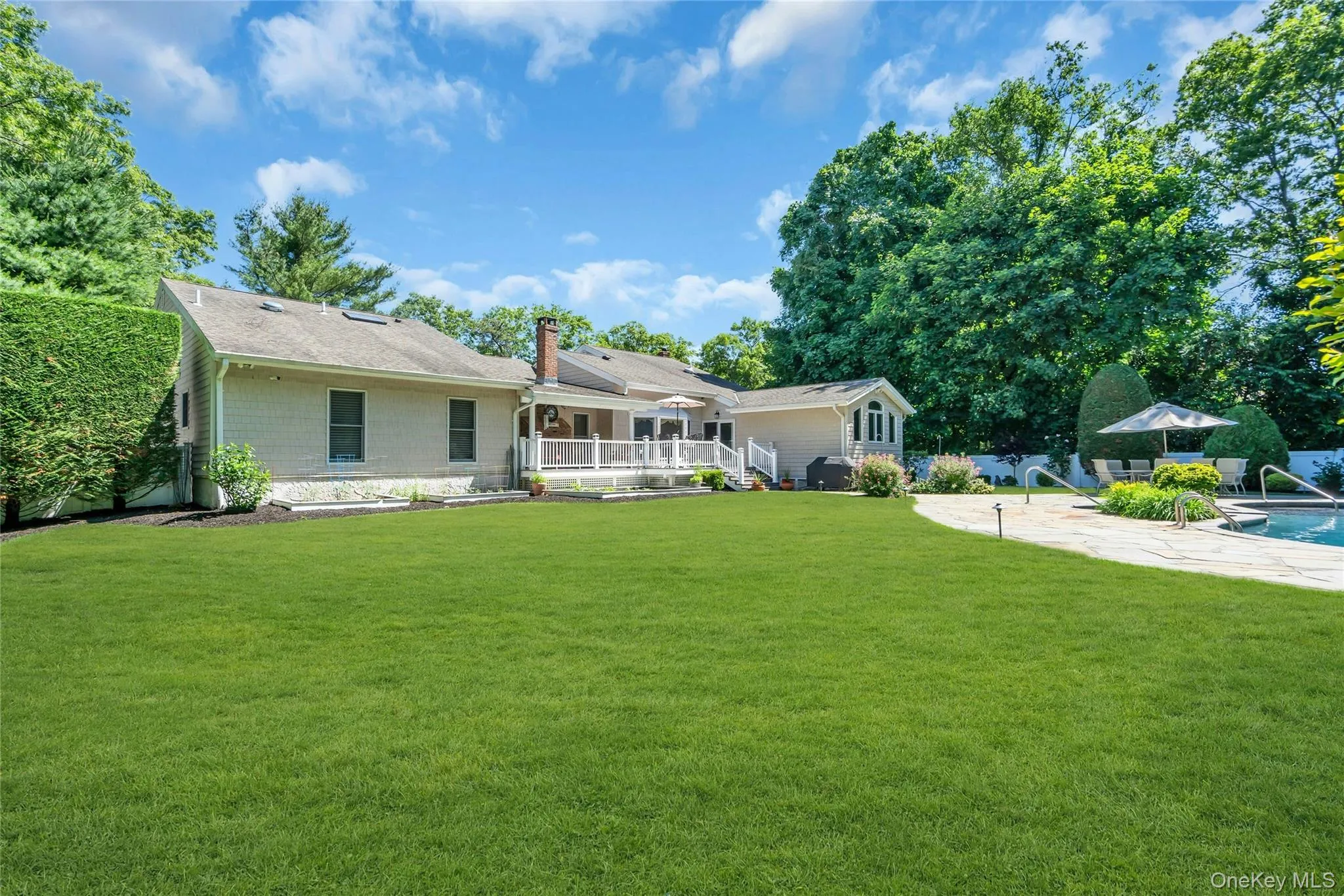6 Averly Place, Smithtown, NY, 4 Bedrooms Bedrooms, 8 Rooms Rooms,2 BathroomsBathrooms,Residential,For Rent,Averly,0,1014247 6 Averly Place, Smithtown, NY, 4 Bedrooms Bedrooms, 8 Rooms Rooms,2 BathroomsBathrooms,Residential,For Rent,Averly,0,1014247