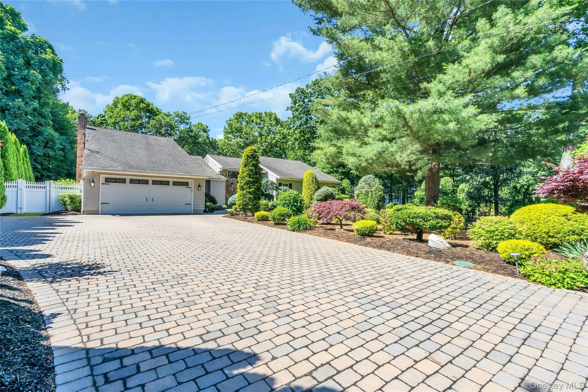 6 Averly Place, Smithtown, NY, 4 Bedrooms Bedrooms, 8 Rooms Rooms,2 BathroomsBathrooms,Residential,For Rent,Averly,0,1014247 6 Averly Place, Smithtown, NY, 4 Bedrooms Bedrooms, 8 Rooms Rooms,2 BathroomsBathrooms,Residential,For Rent,Averly,0,1014247