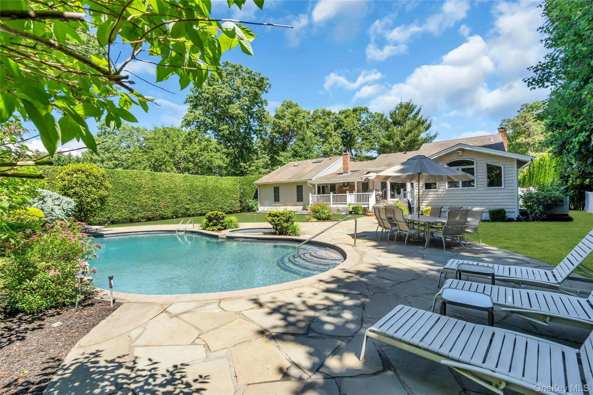 6 Averly Place, Smithtown, NY, 4 Bedrooms Bedrooms, 8 Rooms Rooms,2 BathroomsBathrooms,Residential,For Rent,Averly,0,1014247 6 Averly Place, Smithtown, NY, 4 Bedrooms Bedrooms, 8 Rooms Rooms,2 BathroomsBathrooms,Residential,For Rent,Averly,0,1014247