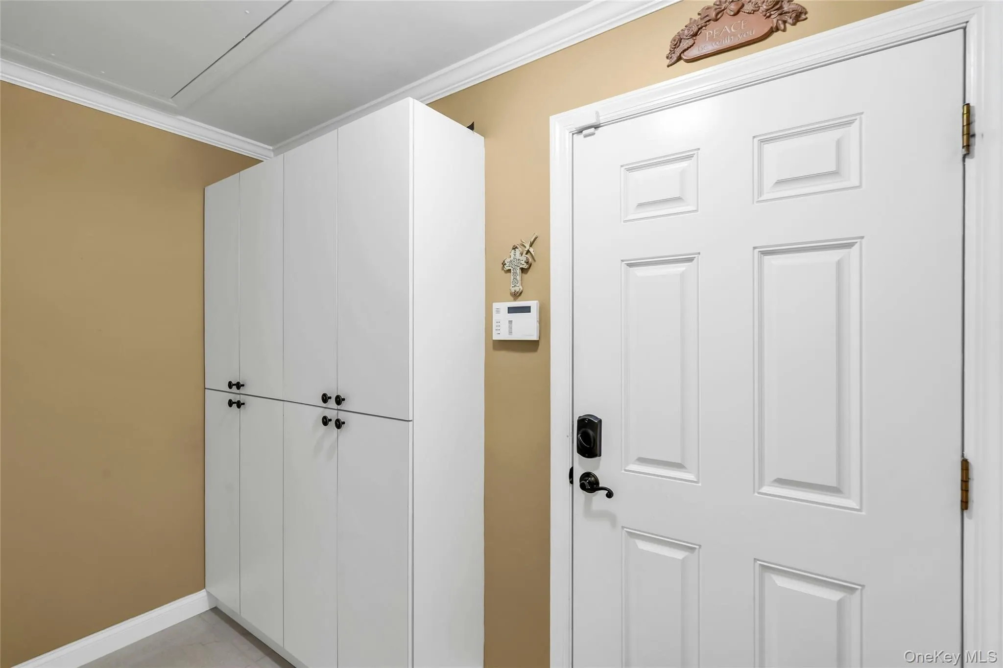 6 Averly Place, Smithtown, NY, 4 Bedrooms Bedrooms, 8 Rooms Rooms,2 BathroomsBathrooms,Residential,For Rent,Averly,0,1014247 6 Averly Place, Smithtown, NY, 4 Bedrooms Bedrooms, 8 Rooms Rooms,2 BathroomsBathrooms,Residential,For Rent,Averly,0,1014247