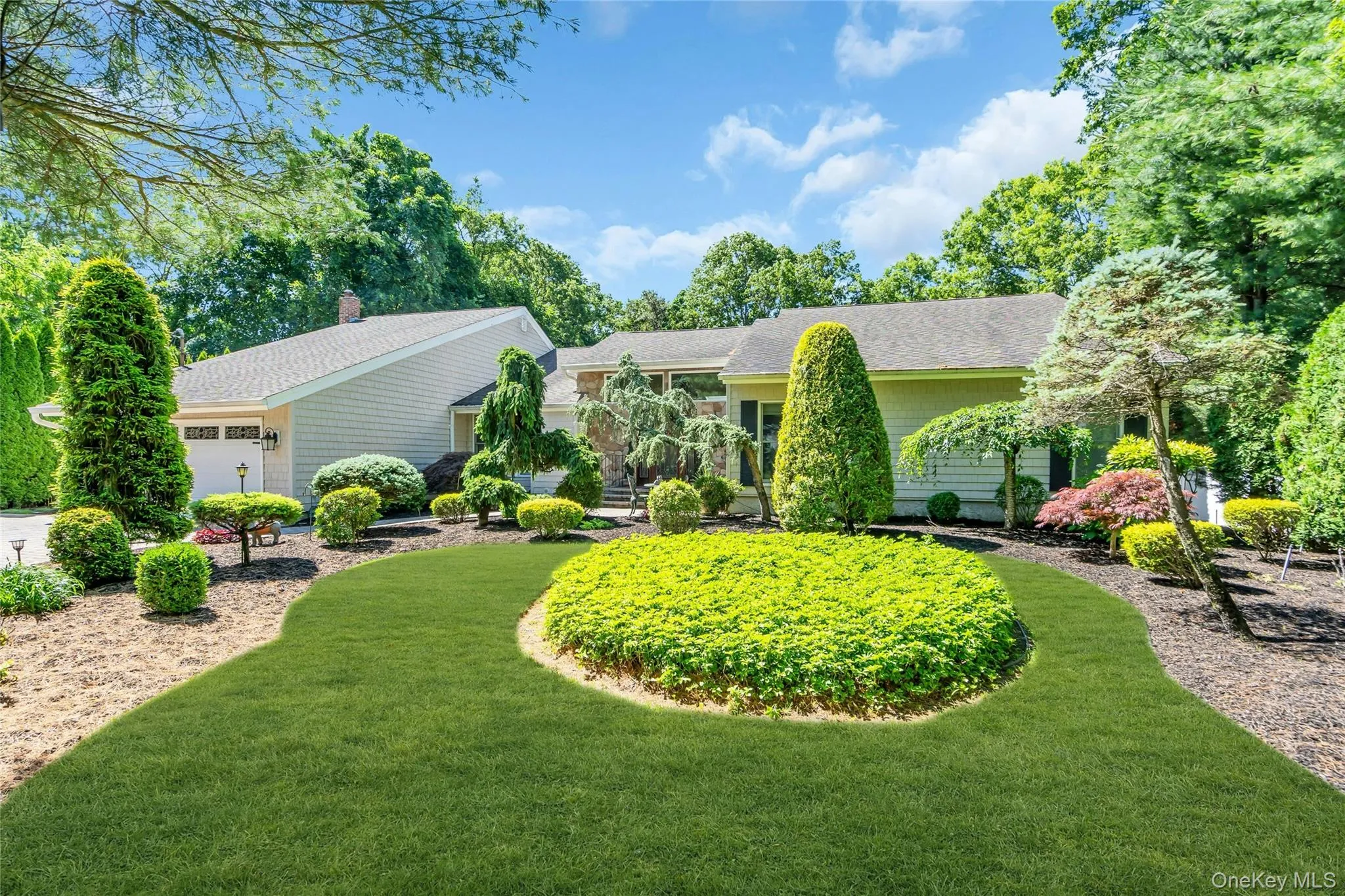 6 Averly Place, Smithtown, NY, 4 Bedrooms Bedrooms, 8 Rooms Rooms,2 BathroomsBathrooms,Residential,For Rent,Averly,0,1014247 6 Averly Place, Smithtown, NY, 4 Bedrooms Bedrooms, 8 Rooms Rooms,2 BathroomsBathrooms,Residential,For Rent,Averly,0,1014247