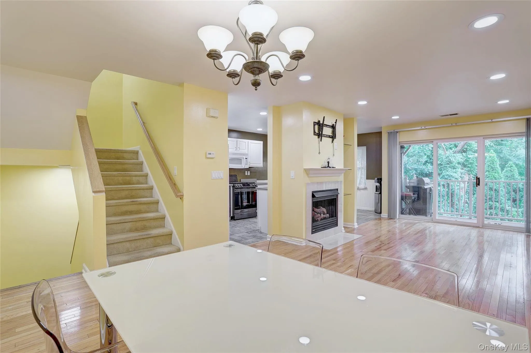 27 Underhill Drive, Haverstraw, NY, 2 Bedrooms Bedrooms, 9 Rooms Rooms,2 BathroomsBathrooms,Residential,For Rent,Underhill,0,1014251 27 Underhill Drive, Haverstraw, NY, 2 Bedrooms Bedrooms, 9 Rooms Rooms,2 BathroomsBathrooms,Residential,For Rent,Underhill,0,1014251