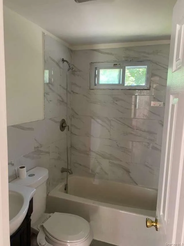 32 Cedar Trail, Monroe, NY, 3 Bedrooms Bedrooms, 5 Rooms Rooms,1 BathroomBathrooms,Residential,For Rent,Cedar,0,KEY1014254 32 Cedar Trail, Monroe, NY, 3 Bedrooms Bedrooms, 5 Rooms Rooms,1 BathroomBathrooms,Residential,For Rent,Cedar,0,KEY1014254