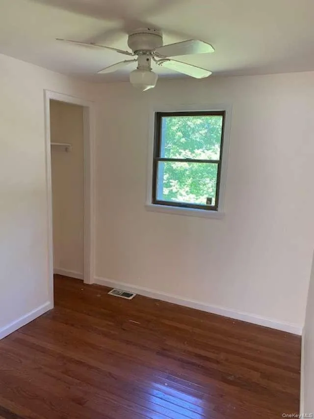 32 Cedar Trail, Monroe, NY, 3 Bedrooms Bedrooms, 5 Rooms Rooms,1 BathroomBathrooms,Residential,For Rent,Cedar,0,KEY1014254 32 Cedar Trail, Monroe, NY, 3 Bedrooms Bedrooms, 5 Rooms Rooms,1 BathroomBathrooms,Residential,For Rent,Cedar,0,KEY1014254