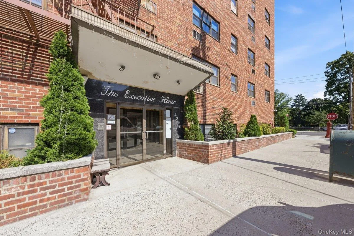 4200 Herkimer Place, New York, NY, 1 Bedroom Bedrooms, 4 Rooms Rooms,1 BathroomBathrooms,Residential,For Rent,Herkimer,0,1014263 4200 Herkimer Place, New York, NY, 1 Bedroom Bedrooms, 4 Rooms Rooms,1 BathroomBathrooms,Residential,For Rent,Herkimer,0,1014263