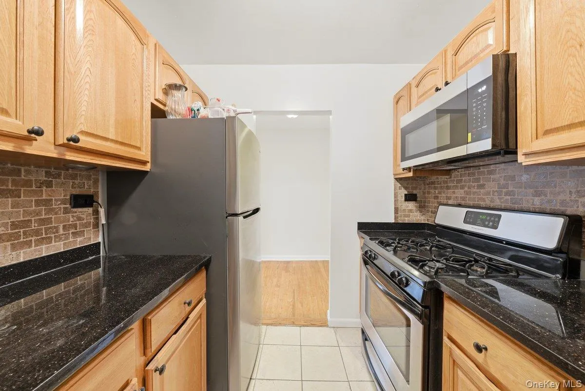 4200 Herkimer Place, New York, NY, 1 Bedroom Bedrooms, 4 Rooms Rooms,1 BathroomBathrooms,Residential,For Rent,Herkimer,0,1014263 4200 Herkimer Place, New York, NY, 1 Bedroom Bedrooms, 4 Rooms Rooms,1 BathroomBathrooms,Residential,For Rent,Herkimer,0,1014263