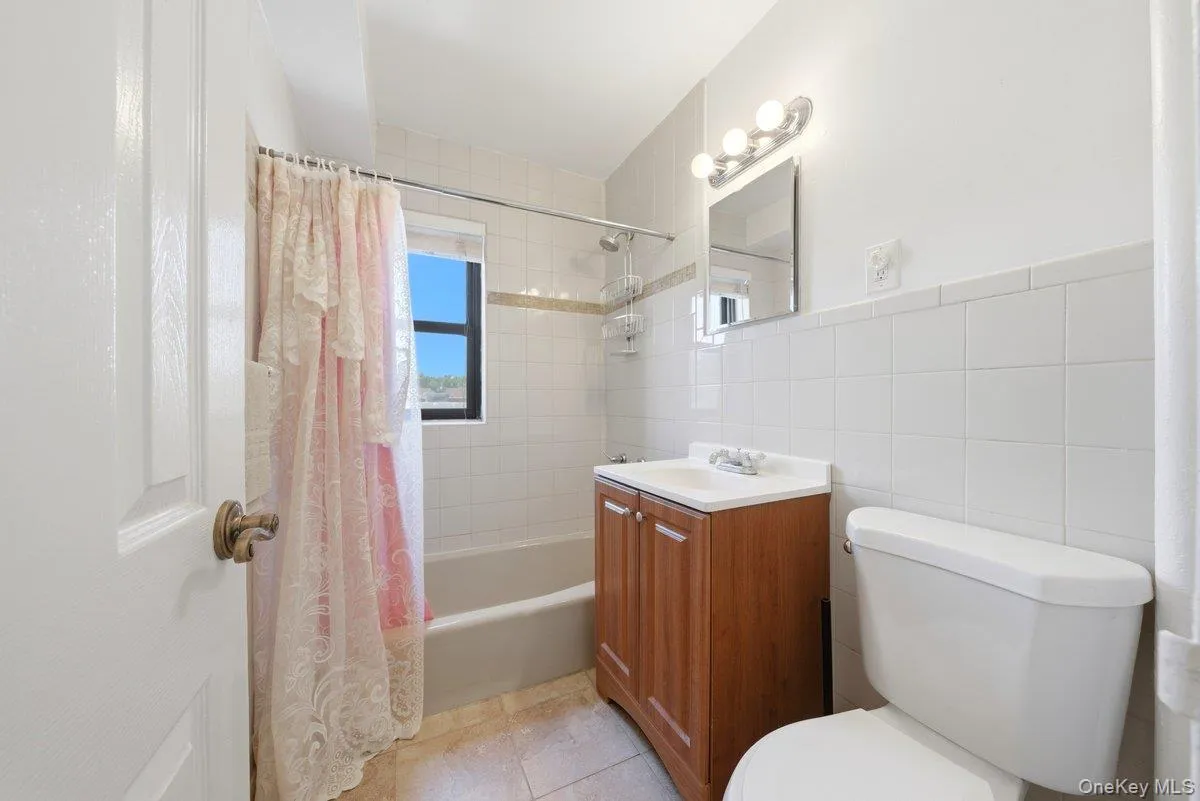 4200 Herkimer Place, New York, NY, 1 Bedroom Bedrooms, 4 Rooms Rooms,1 BathroomBathrooms,Residential,For Rent,Herkimer,0,1014263 4200 Herkimer Place, New York, NY, 1 Bedroom Bedrooms, 4 Rooms Rooms,1 BathroomBathrooms,Residential,For Rent,Herkimer,0,1014263
