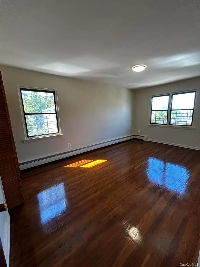 1149 East 219th Street, New York, NY, 3 Bedrooms Bedrooms, 8 Rooms Rooms,1 BathroomBathrooms,Residential Lease,For Rent,219th Street,0,1014266 1149 East 219th Street, New York, NY, 3 Bedrooms Bedrooms, 8 Rooms Rooms,1 BathroomBathrooms,Residential Lease,For Rent,219th Street,0,1014266