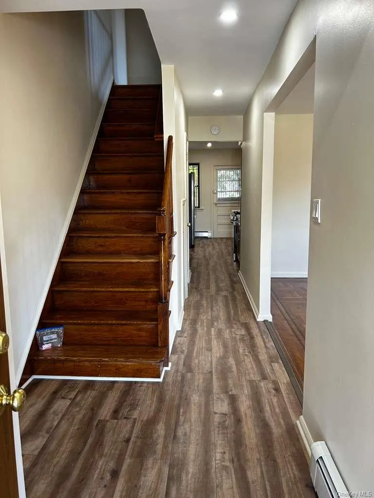 1149 East 219th Street, New York, NY, 3 Bedrooms Bedrooms, 8 Rooms Rooms,1 BathroomBathrooms,Residential Lease,For Rent,219th Street,0,1014266 1149 East 219th Street, New York, NY, 3 Bedrooms Bedrooms, 8 Rooms Rooms,1 BathroomBathrooms,Residential Lease,For Rent,219th Street,0,1014266