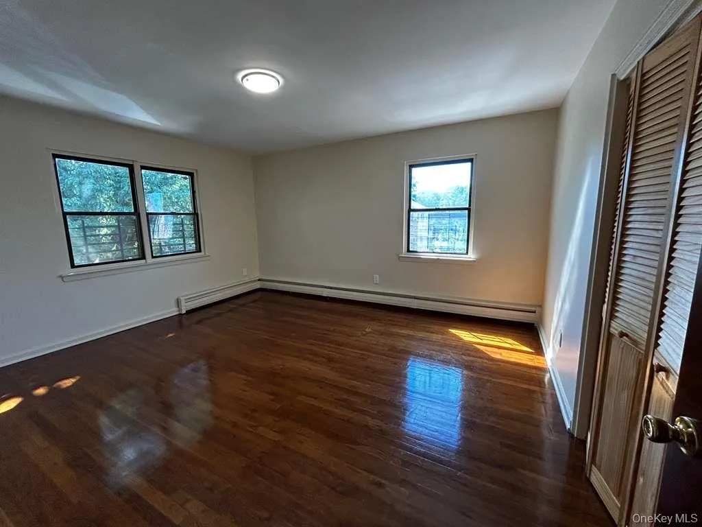 1149 East 219th Street, New York, NY, 3 Bedrooms Bedrooms, 8 Rooms Rooms,1 BathroomBathrooms,Residential Lease,For Rent,219th Street,0,1014266 1149 East 219th Street, New York, NY, 3 Bedrooms Bedrooms, 8 Rooms Rooms,1 BathroomBathrooms,Residential Lease,For Rent,219th Street,0,1014266