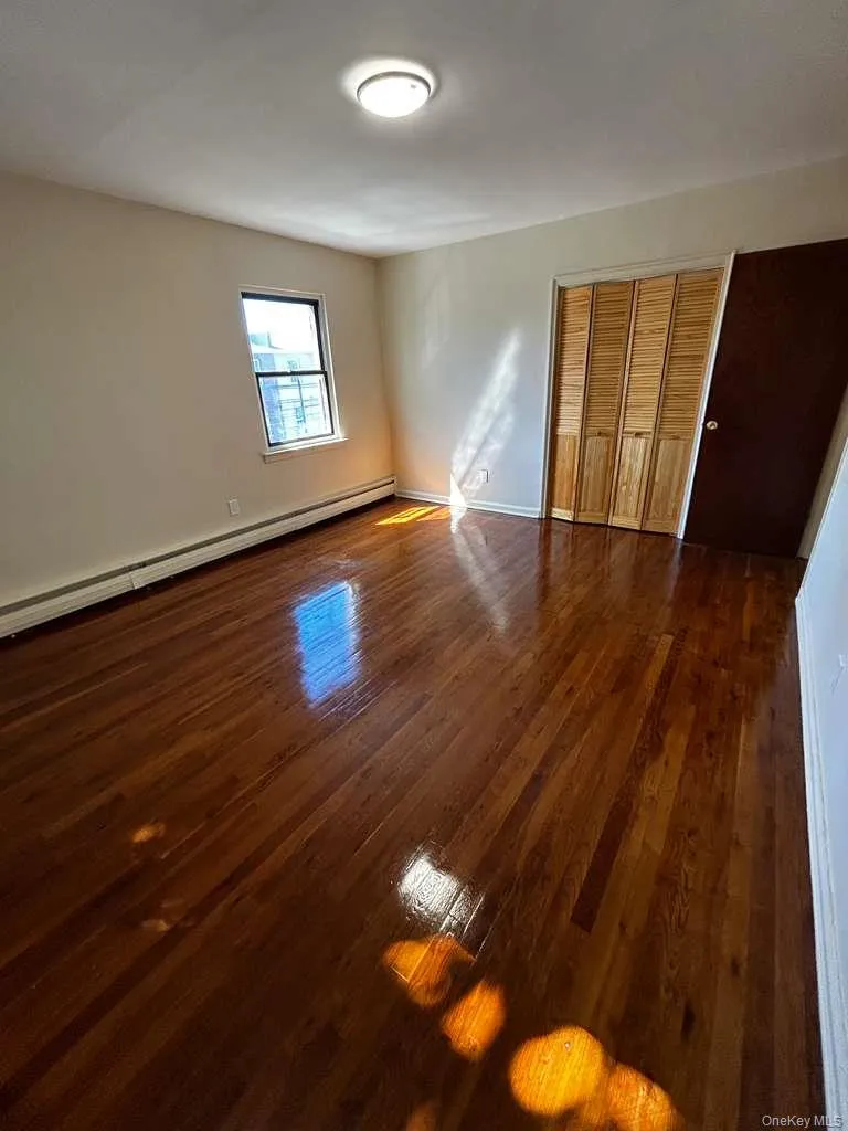 1149 East 219th Street, New York, NY, 3 Bedrooms Bedrooms, 8 Rooms Rooms,1 BathroomBathrooms,Residential Lease,For Rent,219th Street,0,1014266 1149 East 219th Street, New York, NY, 3 Bedrooms Bedrooms, 8 Rooms Rooms,1 BathroomBathrooms,Residential Lease,For Rent,219th Street,0,1014266