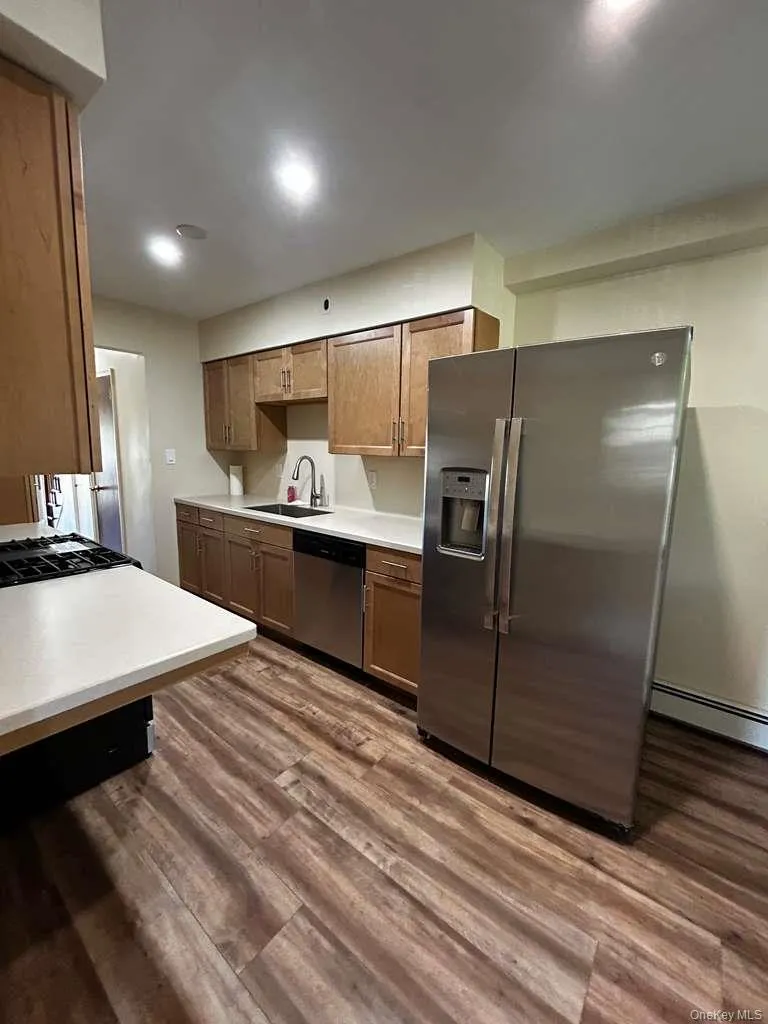 1149 East 219th Street, New York, NY, 3 Bedrooms Bedrooms, 8 Rooms Rooms,1 BathroomBathrooms,Residential Lease,For Rent,219th Street,0,1014266 1149 East 219th Street, New York, NY, 3 Bedrooms Bedrooms, 8 Rooms Rooms,1 BathroomBathrooms,Residential Lease,For Rent,219th Street,0,1014266