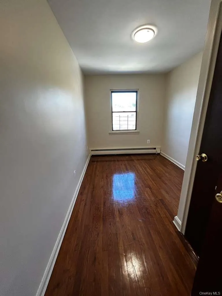 1149 East 219th Street, New York, NY, 3 Bedrooms Bedrooms, 8 Rooms Rooms,1 BathroomBathrooms,Residential Lease,For Rent,219th Street,0,1014266 1149 East 219th Street, New York, NY, 3 Bedrooms Bedrooms, 8 Rooms Rooms,1 BathroomBathrooms,Residential Lease,For Rent,219th Street,0,1014266