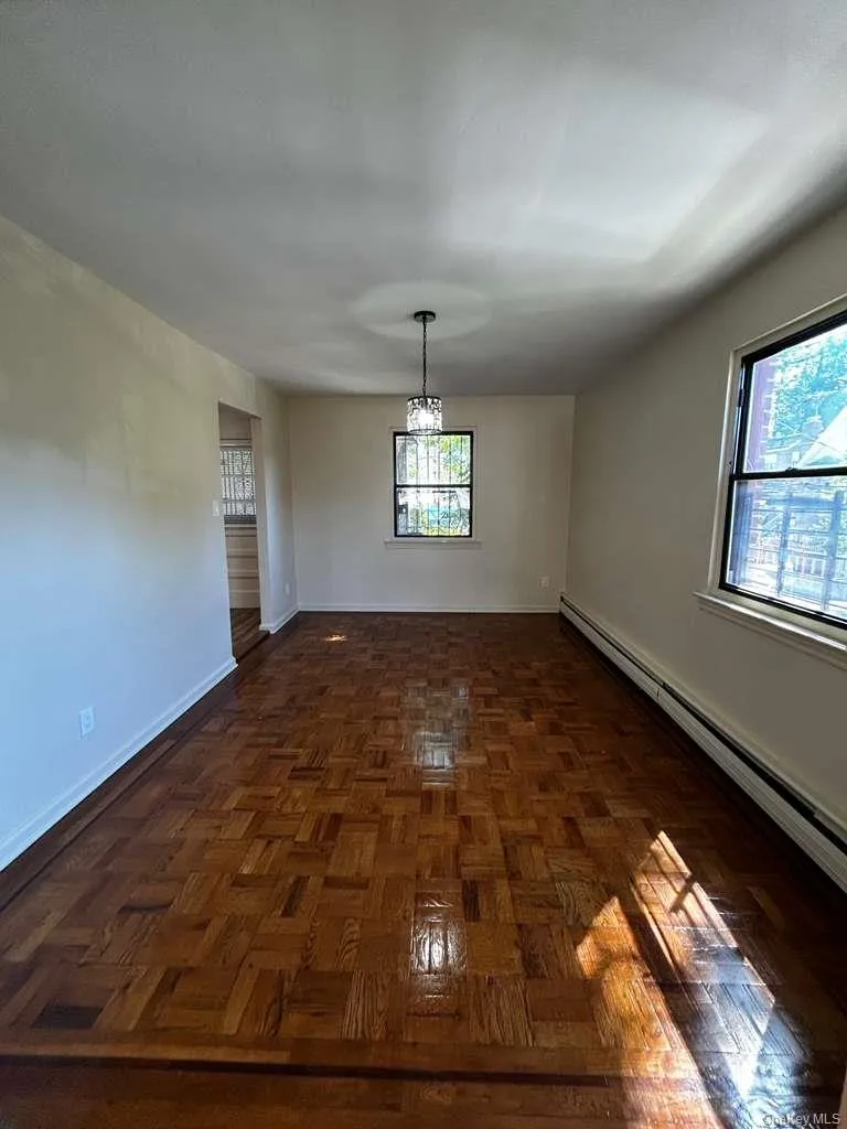 1149 East 219th Street, New York, NY, 3 Bedrooms Bedrooms, 8 Rooms Rooms,1 BathroomBathrooms,Residential Lease,For Rent,219th Street,0,1014266 1149 East 219th Street, New York, NY, 3 Bedrooms Bedrooms, 8 Rooms Rooms,1 BathroomBathrooms,Residential Lease,For Rent,219th Street,0,1014266