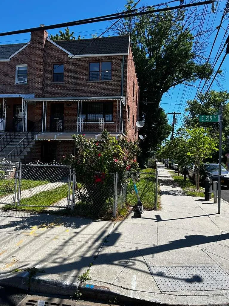 1149 East 219th Street, New York, NY, 3 Bedrooms Bedrooms, 8 Rooms Rooms,1 BathroomBathrooms,Residential Lease,For Rent,219th Street,0,1014266 1149 East 219th Street, New York, NY, 3 Bedrooms Bedrooms, 8 Rooms Rooms,1 BathroomBathrooms,Residential Lease,For Rent,219th Street,0,1014266