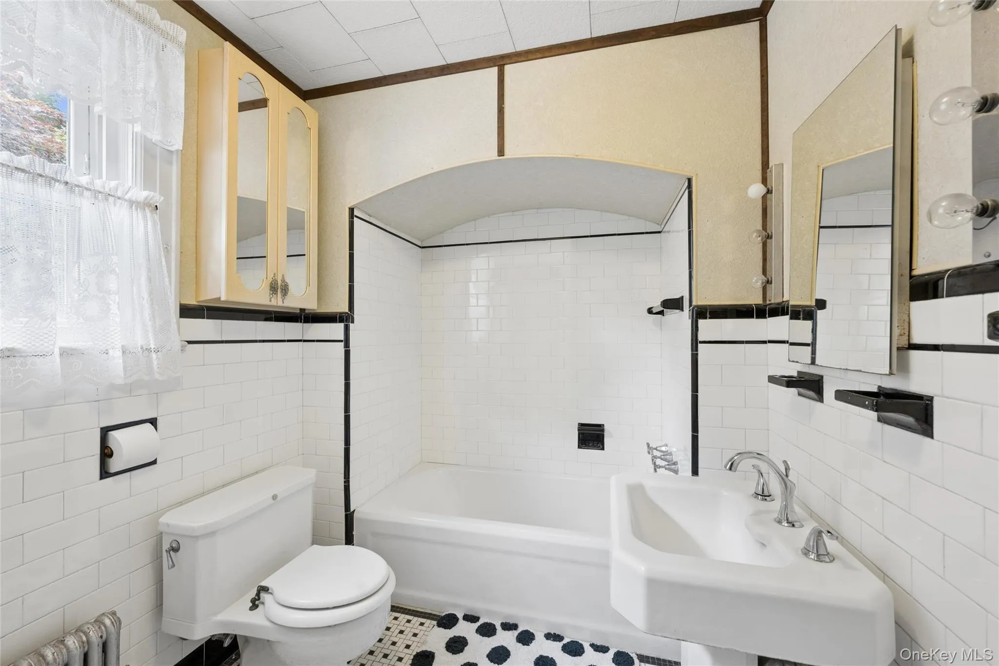 7 Upper Devon Road, Brookhaven, NY, 4 Bedrooms Bedrooms, 10 Rooms Rooms,2 BathroomsBathrooms,Residential,For Rent,Upper Devon,0,1014268 7 Upper Devon Road, Brookhaven, NY, 4 Bedrooms Bedrooms, 10 Rooms Rooms,2 BathroomsBathrooms,Residential,For Rent,Upper Devon,0,1014268