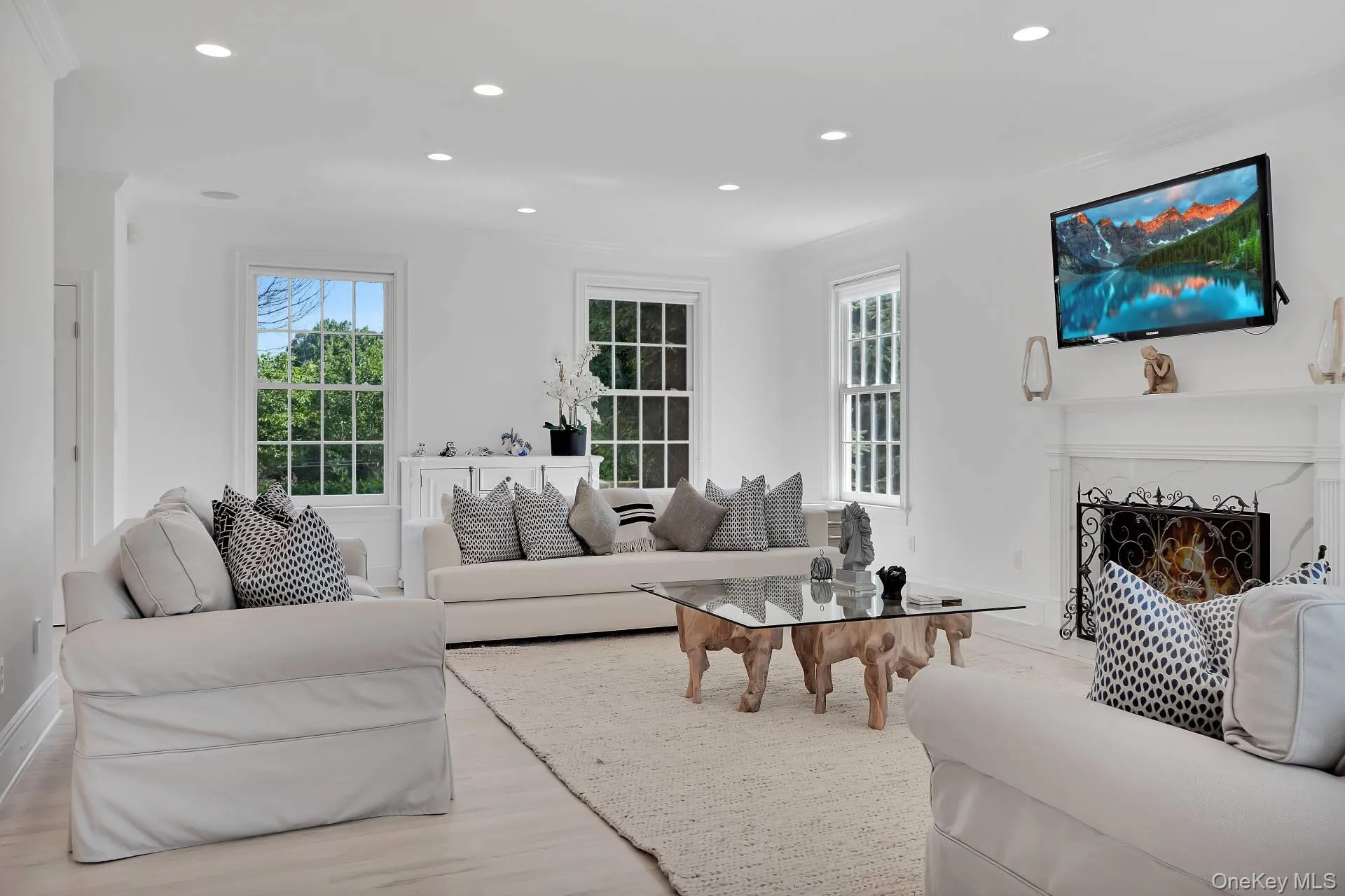 131 Flying Point Road, Southampton, NY, 5 Bedrooms Bedrooms, 14 Rooms Rooms,7 BathroomsBathrooms,Residential Lease,For Rent,Flying Point,0,1014269 131 Flying Point Road, Southampton, NY, 5 Bedrooms Bedrooms, 14 Rooms Rooms,7 BathroomsBathrooms,Residential Lease,For Rent,Flying Point,0,1014269