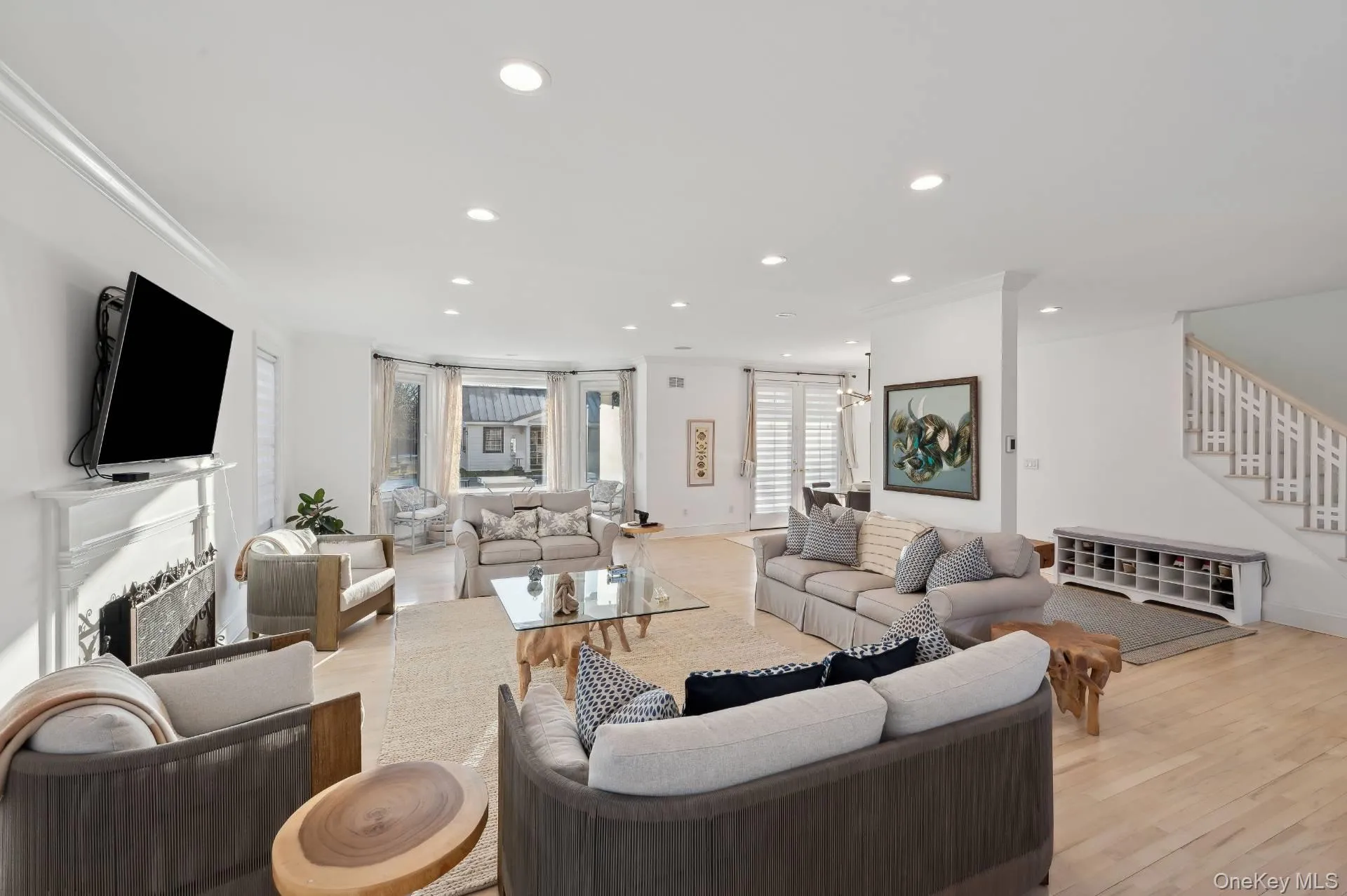 131 Flying Point Road, Southampton, NY, 5 Bedrooms Bedrooms, 14 Rooms Rooms,7 BathroomsBathrooms,Residential Lease,For Rent,Flying Point,0,1014269 131 Flying Point Road, Southampton, NY, 5 Bedrooms Bedrooms, 14 Rooms Rooms,7 BathroomsBathrooms,Residential Lease,For Rent,Flying Point,0,1014269