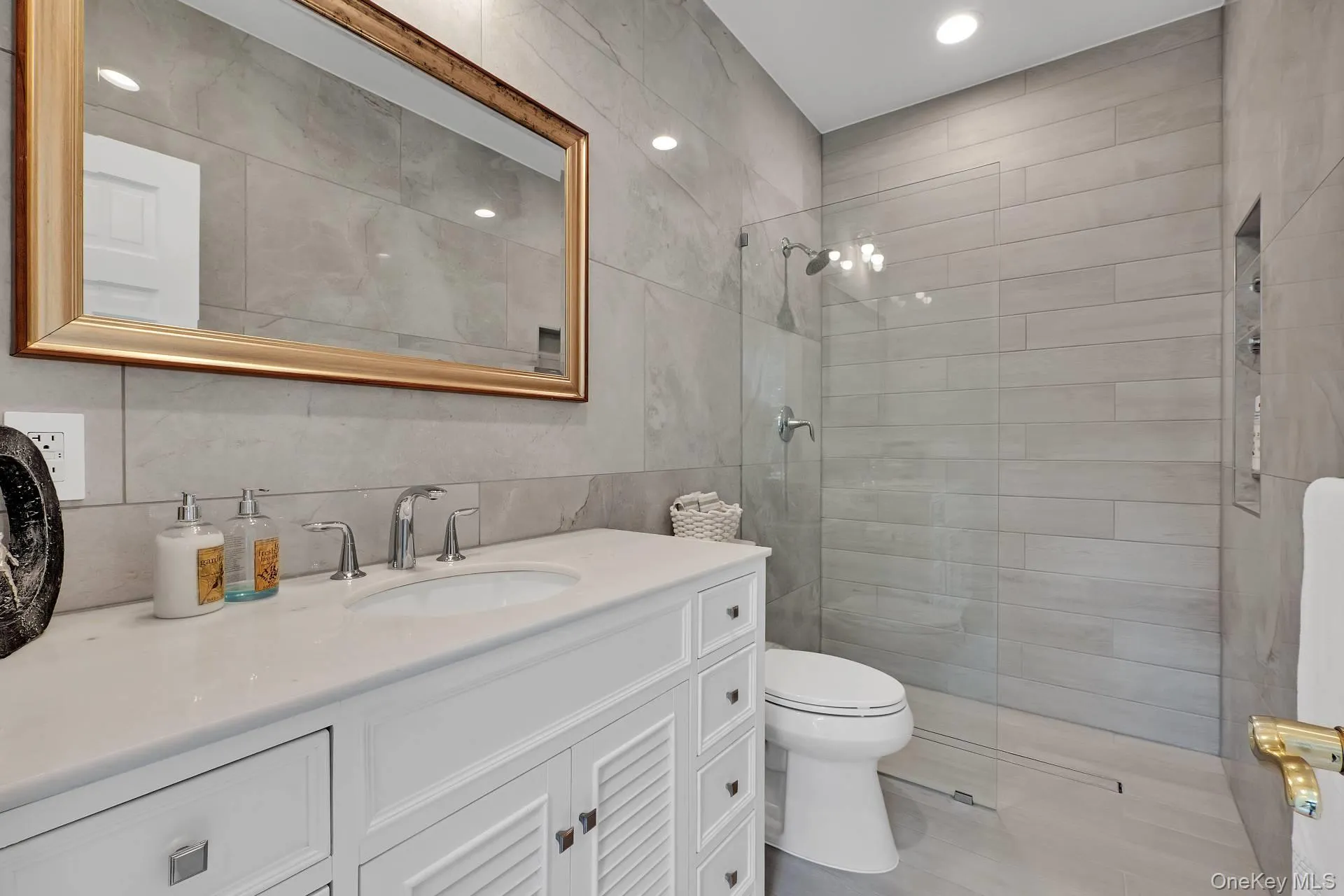 131 Flying Point Road, Southampton, NY, 5 Bedrooms Bedrooms, 14 Rooms Rooms,7 BathroomsBathrooms,Residential Lease,For Rent,Flying Point,0,1014269 131 Flying Point Road, Southampton, NY, 5 Bedrooms Bedrooms, 14 Rooms Rooms,7 BathroomsBathrooms,Residential Lease,For Rent,Flying Point,0,1014269