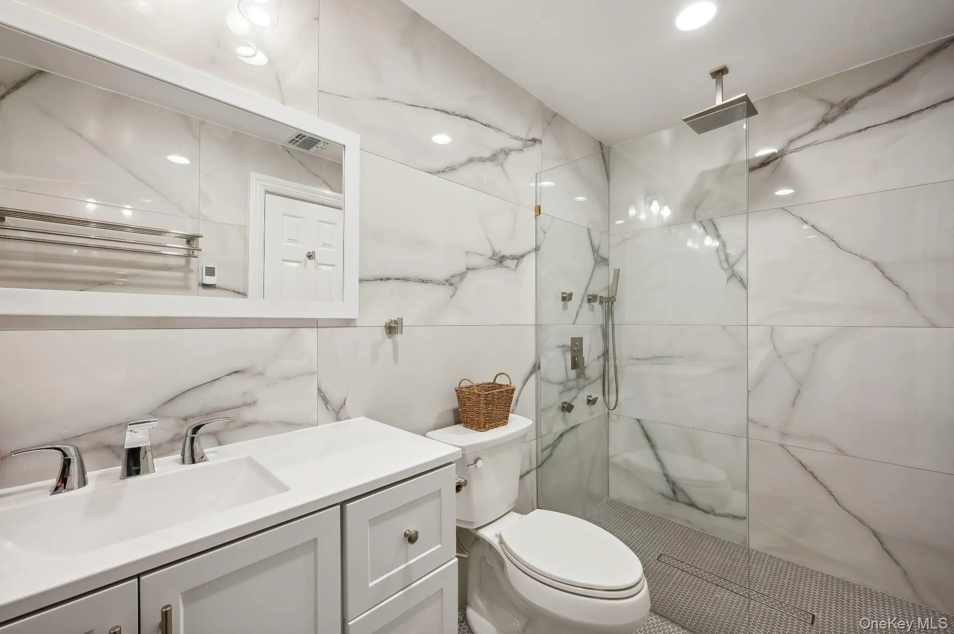 131 Flying Point Road, Southampton, NY, 5 Bedrooms Bedrooms, 14 Rooms Rooms,7 BathroomsBathrooms,Residential Lease,For Rent,Flying Point,0,1014269 131 Flying Point Road, Southampton, NY, 5 Bedrooms Bedrooms, 14 Rooms Rooms,7 BathroomsBathrooms,Residential Lease,For Rent,Flying Point,0,1014269