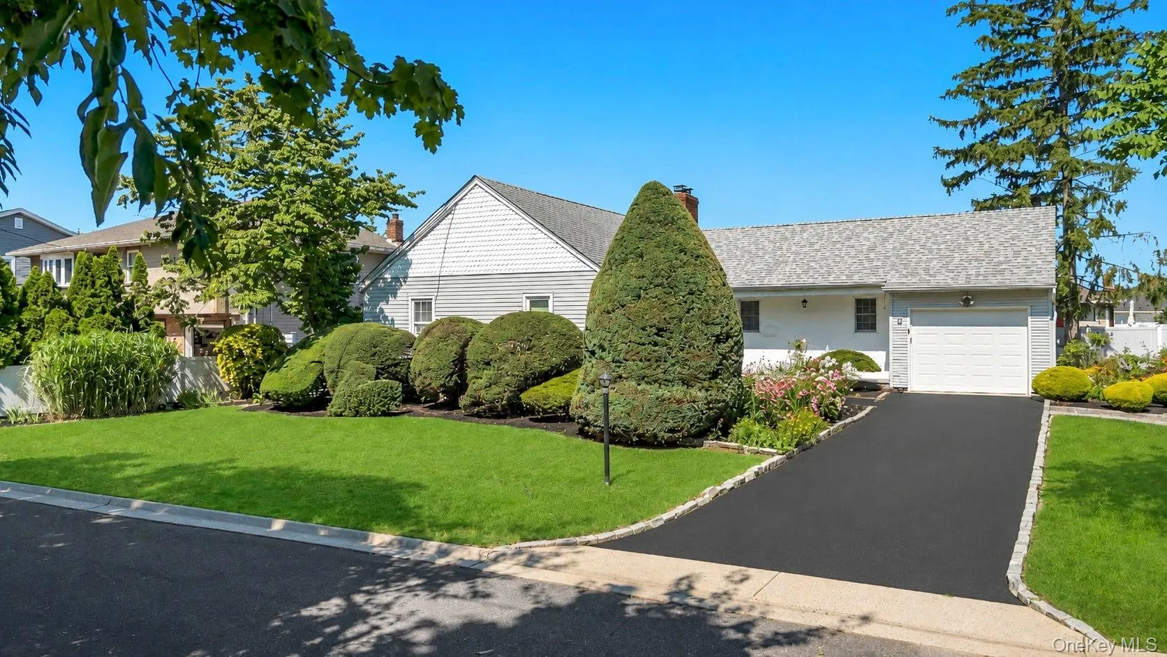 7 Albers Lane, Oyster Bay, NY, 3 Bedrooms Bedrooms, 6 Rooms Rooms,2 BathroomsBathrooms,Residential,For Rent,Albers,0,1014270 7 Albers Lane, Oyster Bay, NY, 3 Bedrooms Bedrooms, 6 Rooms Rooms,2 BathroomsBathrooms,Residential,For Rent,Albers,0,1014270