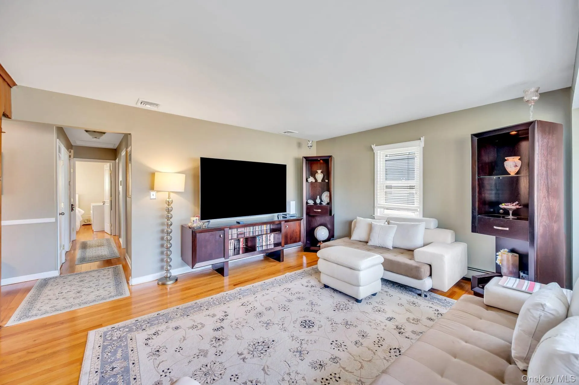 7 Albers Lane, Oyster Bay, NY, 3 Bedrooms Bedrooms, 6 Rooms Rooms,2 BathroomsBathrooms,Residential,For Rent,Albers,0,1014270 7 Albers Lane, Oyster Bay, NY, 3 Bedrooms Bedrooms, 6 Rooms Rooms,2 BathroomsBathrooms,Residential,For Rent,Albers,0,1014270
