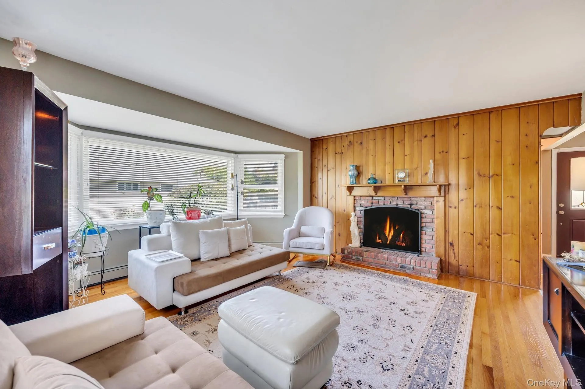 7 Albers Lane, Oyster Bay, NY, 3 Bedrooms Bedrooms, 6 Rooms Rooms,2 BathroomsBathrooms,Residential,For Rent,Albers,0,1014270 7 Albers Lane, Oyster Bay, NY, 3 Bedrooms Bedrooms, 6 Rooms Rooms,2 BathroomsBathrooms,Residential,For Rent,Albers,0,1014270