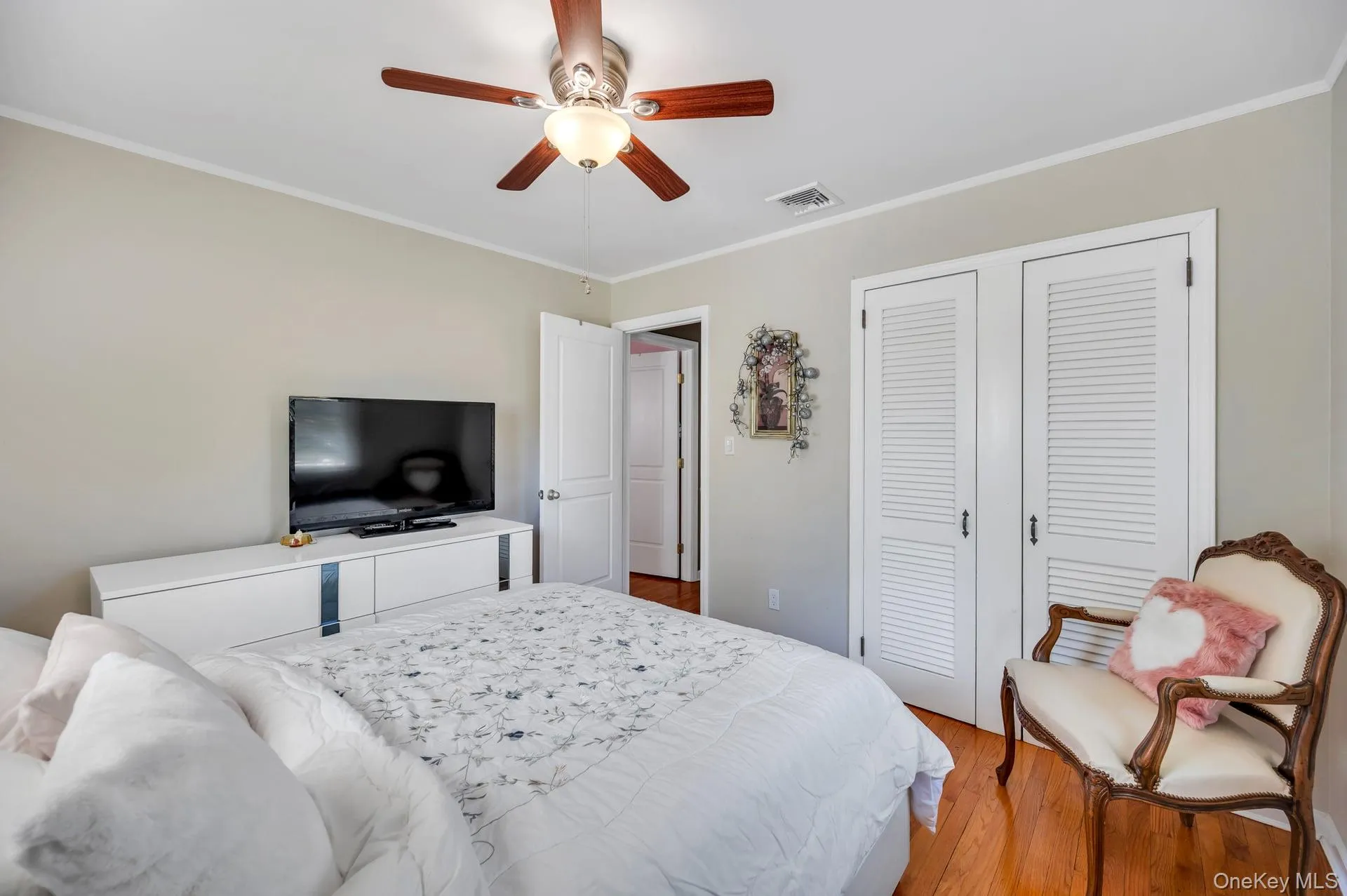 7 Albers Lane, Oyster Bay, NY, 3 Bedrooms Bedrooms, 6 Rooms Rooms,2 BathroomsBathrooms,Residential,For Rent,Albers,0,1014270 7 Albers Lane, Oyster Bay, NY, 3 Bedrooms Bedrooms, 6 Rooms Rooms,2 BathroomsBathrooms,Residential,For Rent,Albers,0,1014270