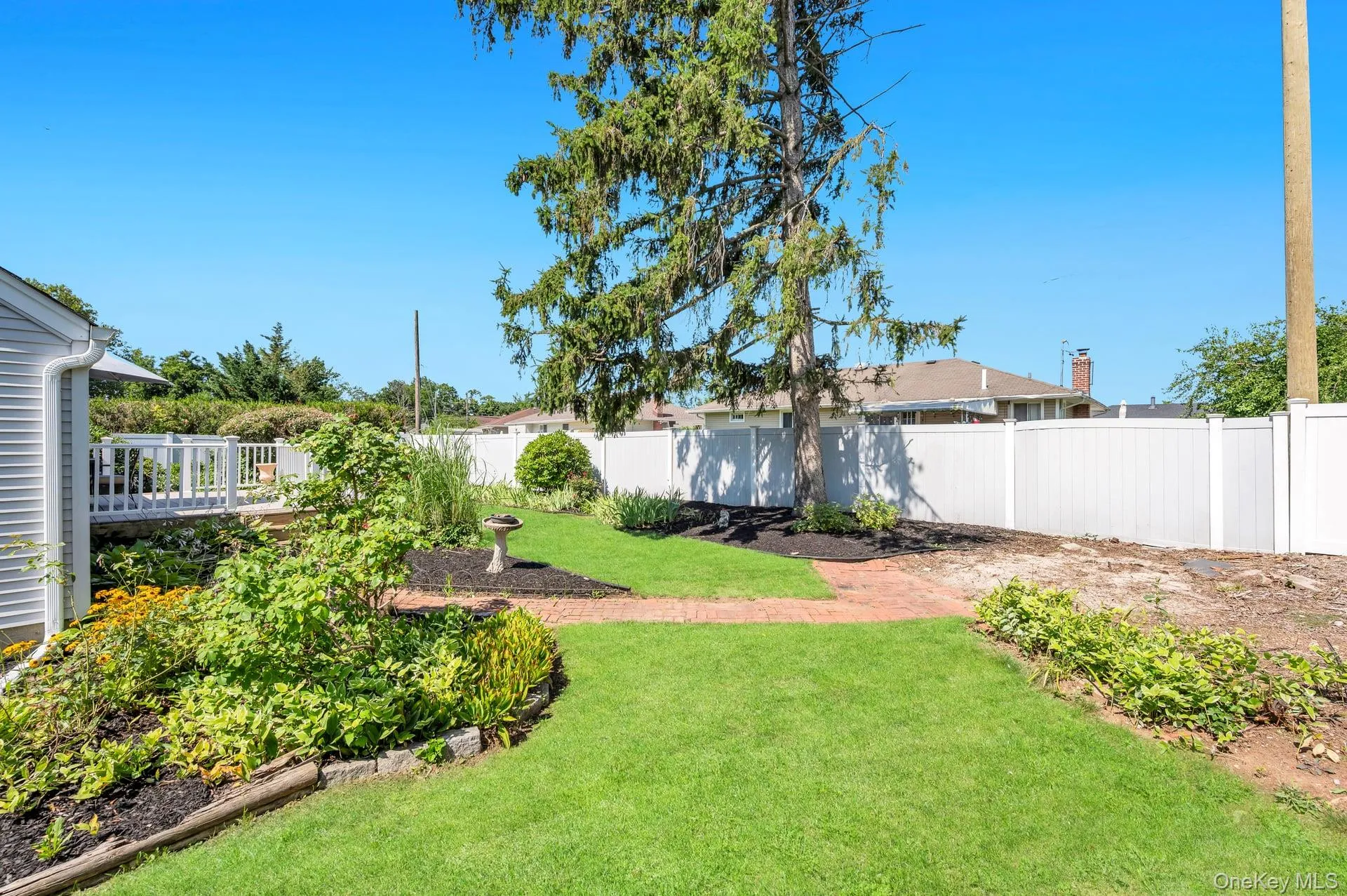 7 Albers Lane, Oyster Bay, NY, 3 Bedrooms Bedrooms, 6 Rooms Rooms,2 BathroomsBathrooms,Residential,For Rent,Albers,0,1014270 7 Albers Lane, Oyster Bay, NY, 3 Bedrooms Bedrooms, 6 Rooms Rooms,2 BathroomsBathrooms,Residential,For Rent,Albers,0,1014270