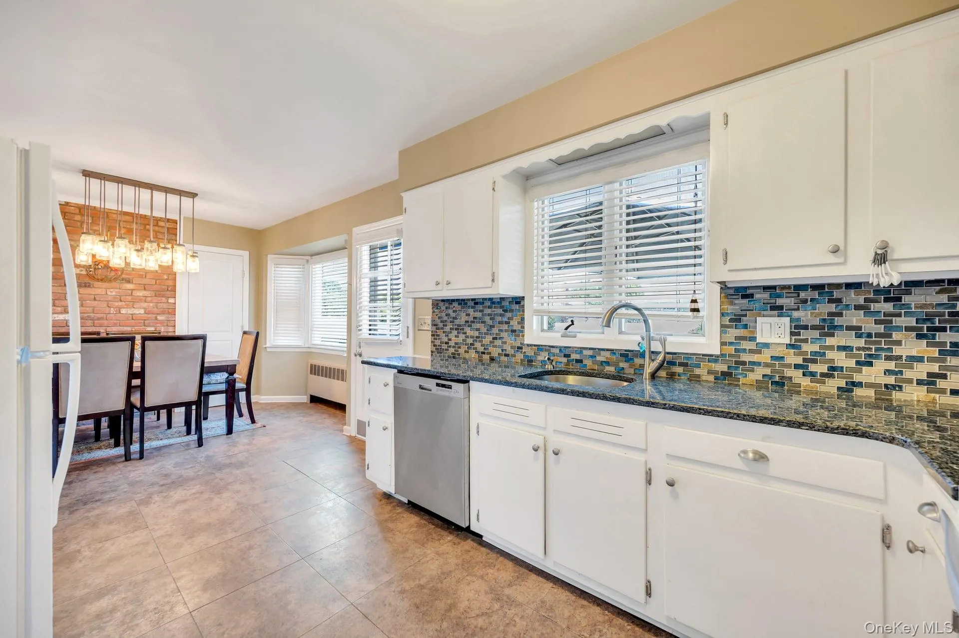 7 Albers Lane, Oyster Bay, NY, 3 Bedrooms Bedrooms, 6 Rooms Rooms,2 BathroomsBathrooms,Residential,For Rent,Albers,0,1014270 7 Albers Lane, Oyster Bay, NY, 3 Bedrooms Bedrooms, 6 Rooms Rooms,2 BathroomsBathrooms,Residential,For Rent,Albers,0,1014270
