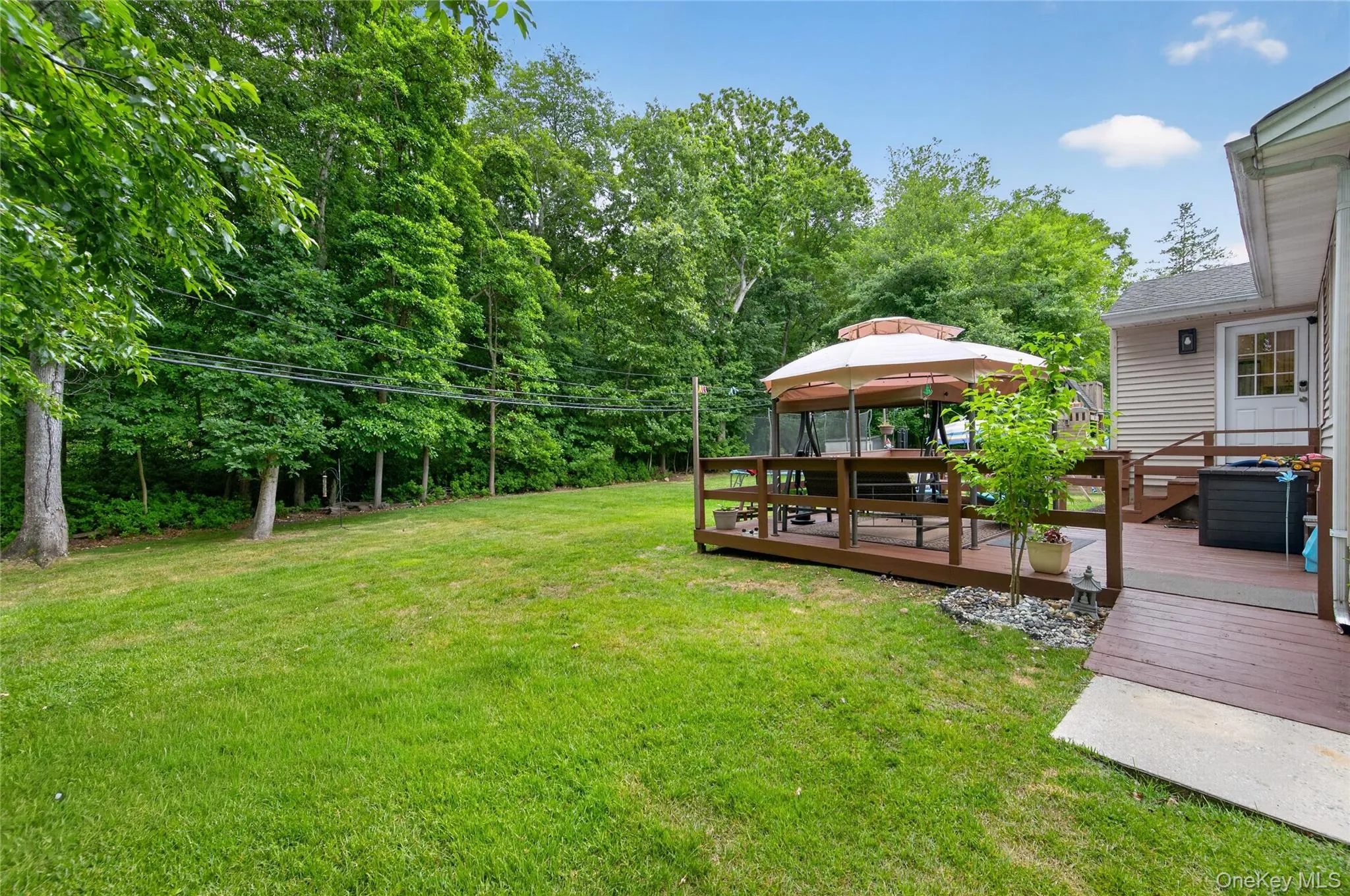 257 Bow Drive, Smithtown, NY, 3 Bedrooms Bedrooms, 7 Rooms Rooms,1 BathroomBathrooms,Residential,For Rent,Bow,0,1014274 257 Bow Drive, Smithtown, NY, 3 Bedrooms Bedrooms, 7 Rooms Rooms,1 BathroomBathrooms,Residential,For Rent,Bow,0,1014274