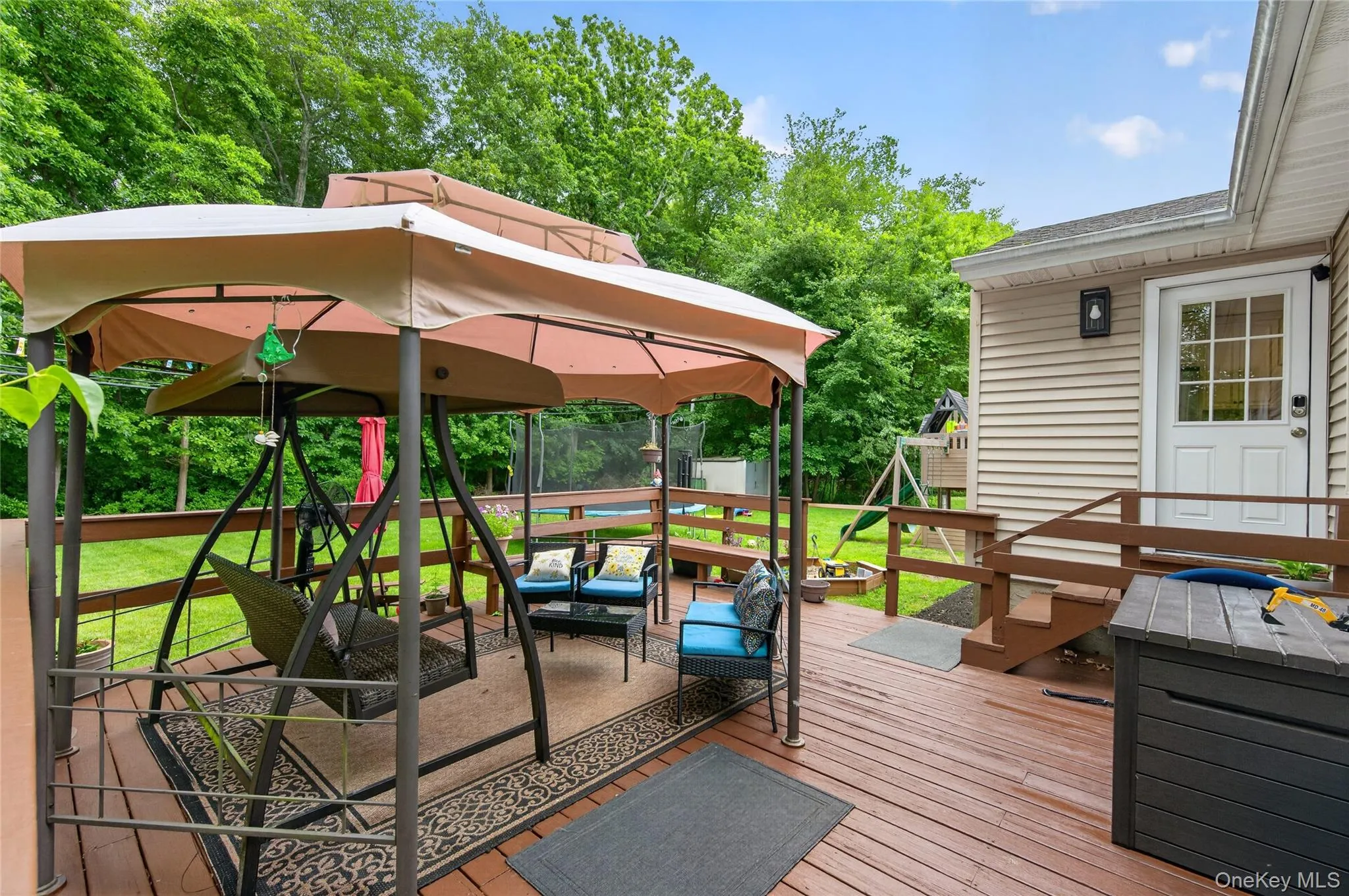257 Bow Drive, Smithtown, NY, 3 Bedrooms Bedrooms, 7 Rooms Rooms,1 BathroomBathrooms,Residential,For Rent,Bow,0,1014274 257 Bow Drive, Smithtown, NY, 3 Bedrooms Bedrooms, 7 Rooms Rooms,1 BathroomBathrooms,Residential,For Rent,Bow,0,1014274