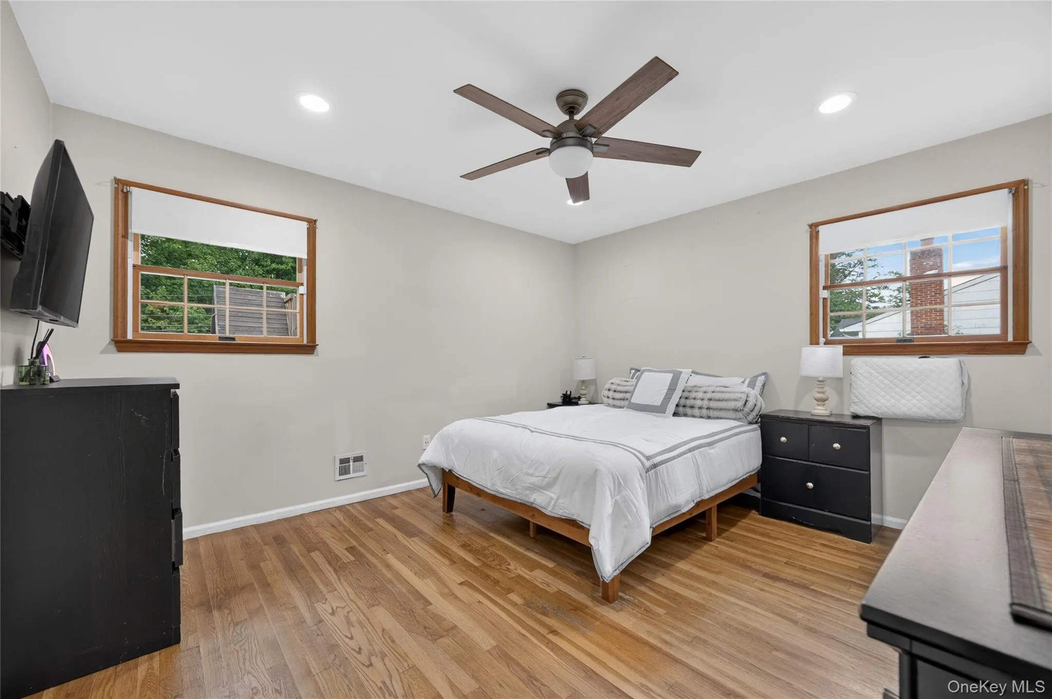 257 Bow Drive, Smithtown, NY, 3 Bedrooms Bedrooms, 7 Rooms Rooms,1 BathroomBathrooms,Residential,For Rent,Bow,0,1014274 257 Bow Drive, Smithtown, NY, 3 Bedrooms Bedrooms, 7 Rooms Rooms,1 BathroomBathrooms,Residential,For Rent,Bow,0,1014274