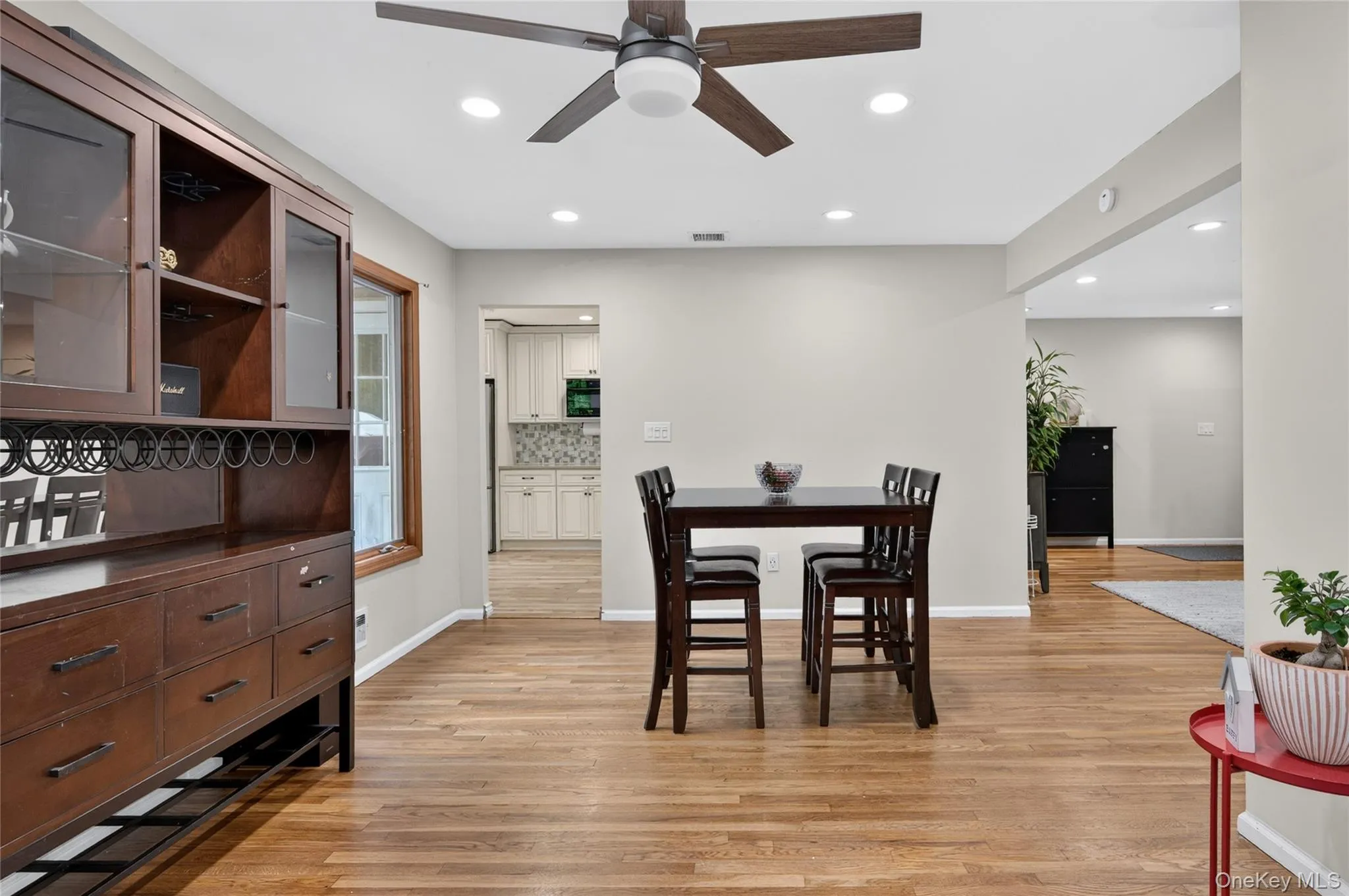 257 Bow Drive, Smithtown, NY, 3 Bedrooms Bedrooms, 7 Rooms Rooms,1 BathroomBathrooms,Residential,For Rent,Bow,0,1014274 257 Bow Drive, Smithtown, NY, 3 Bedrooms Bedrooms, 7 Rooms Rooms,1 BathroomBathrooms,Residential,For Rent,Bow,0,1014274